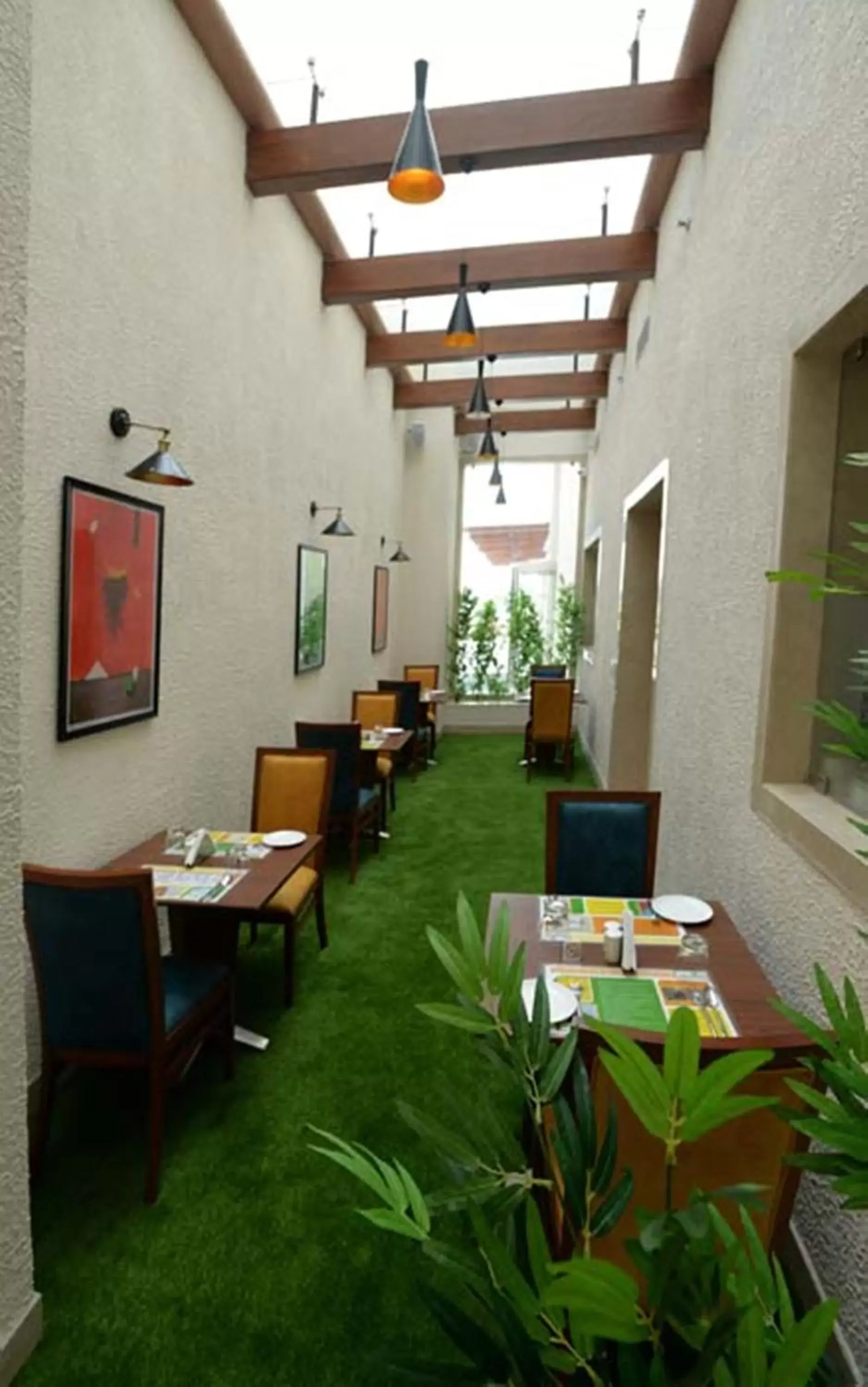 Food and drinks in Lemon Tree Hotel Coimbatore