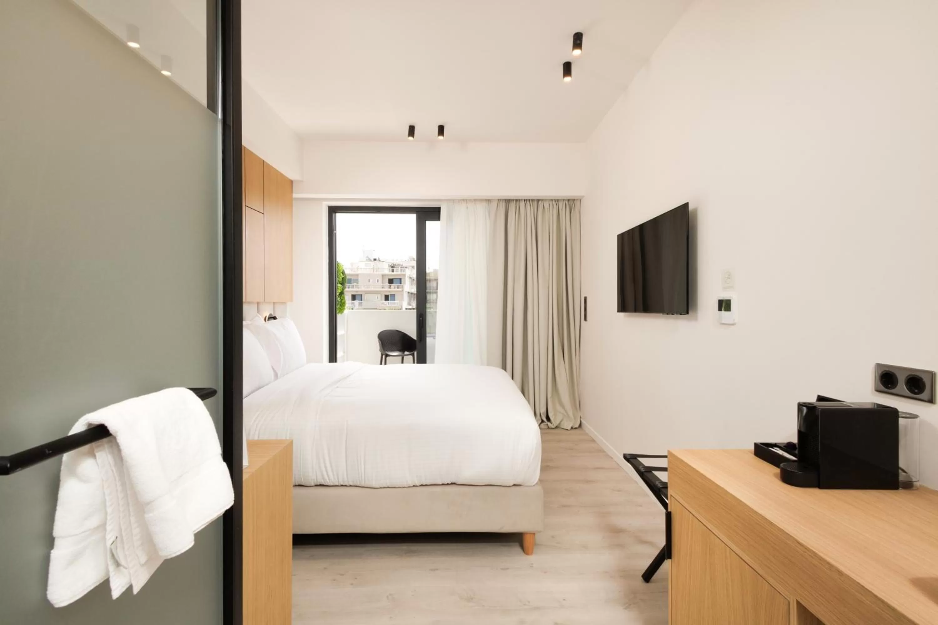 Bed in Hilton Garden Inn Athens Syggrou Avenue