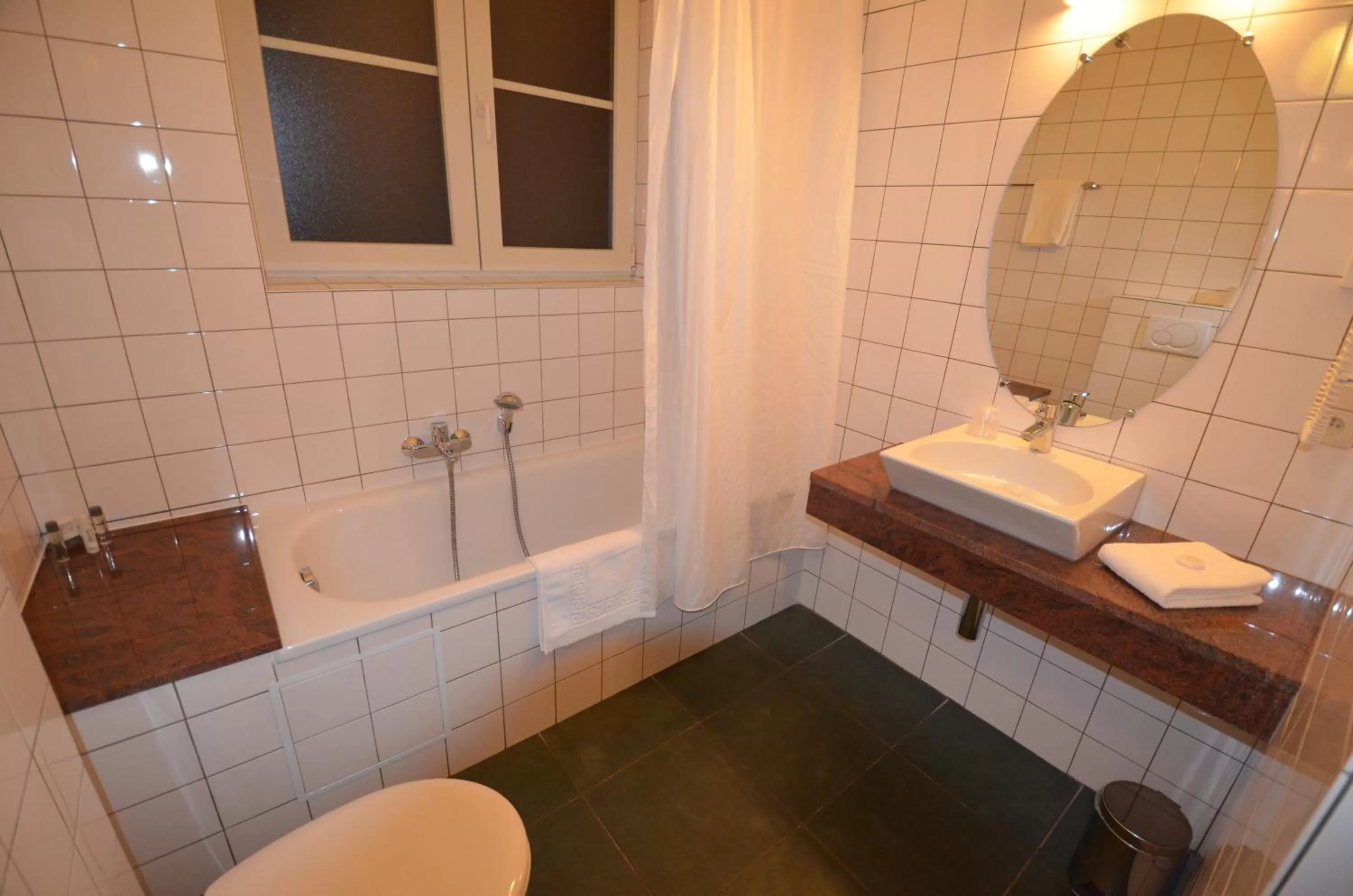 Bathroom in Hotel Malcot