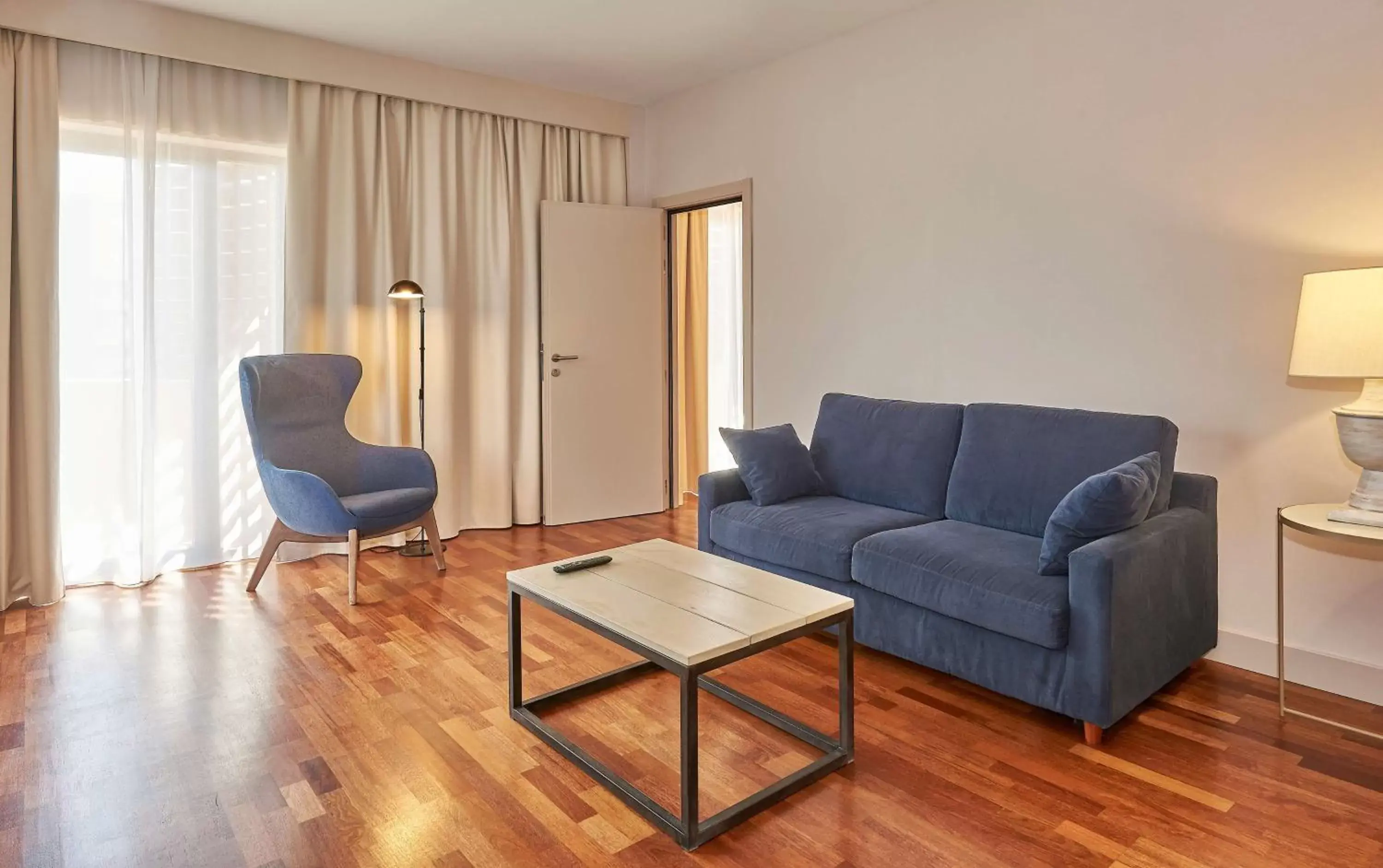 Bedroom, Seating Area in NH Luz Huelva