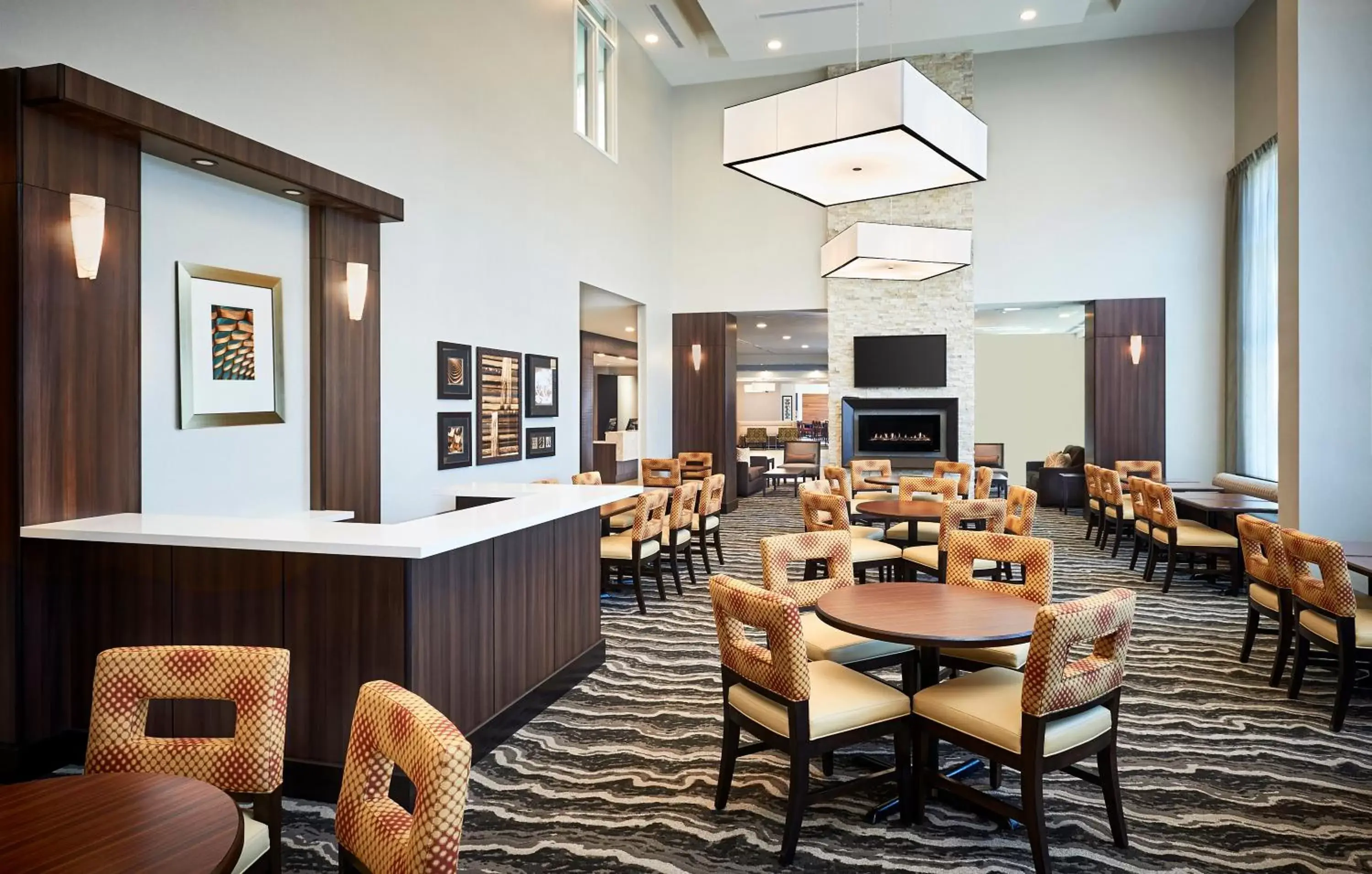 Restaurant/Places to Eat in Staybridge Suites Niagara-On-The-Lake, an IHG Hotel