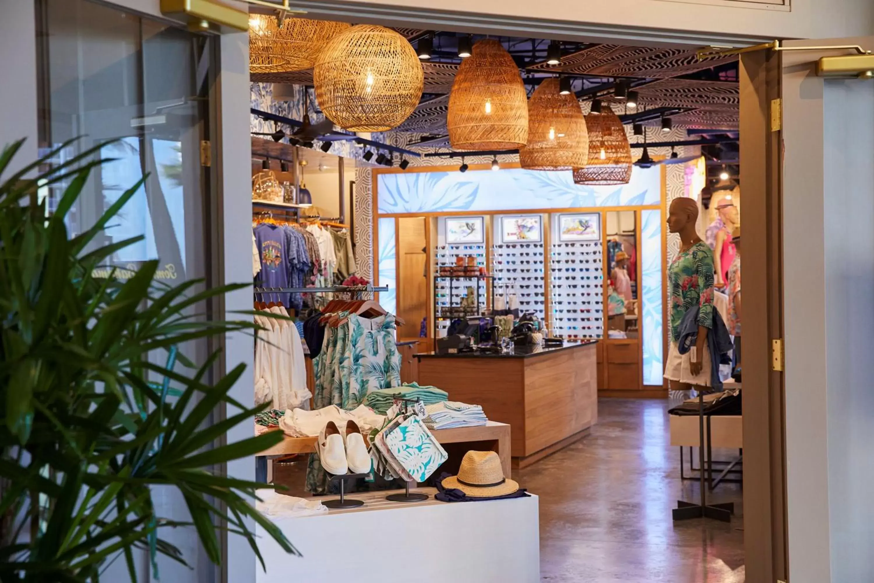 On-site shops, Lobby/Reception in Grand Wailea Resort Hotel & Spa, A Waldorf Astoria Resort