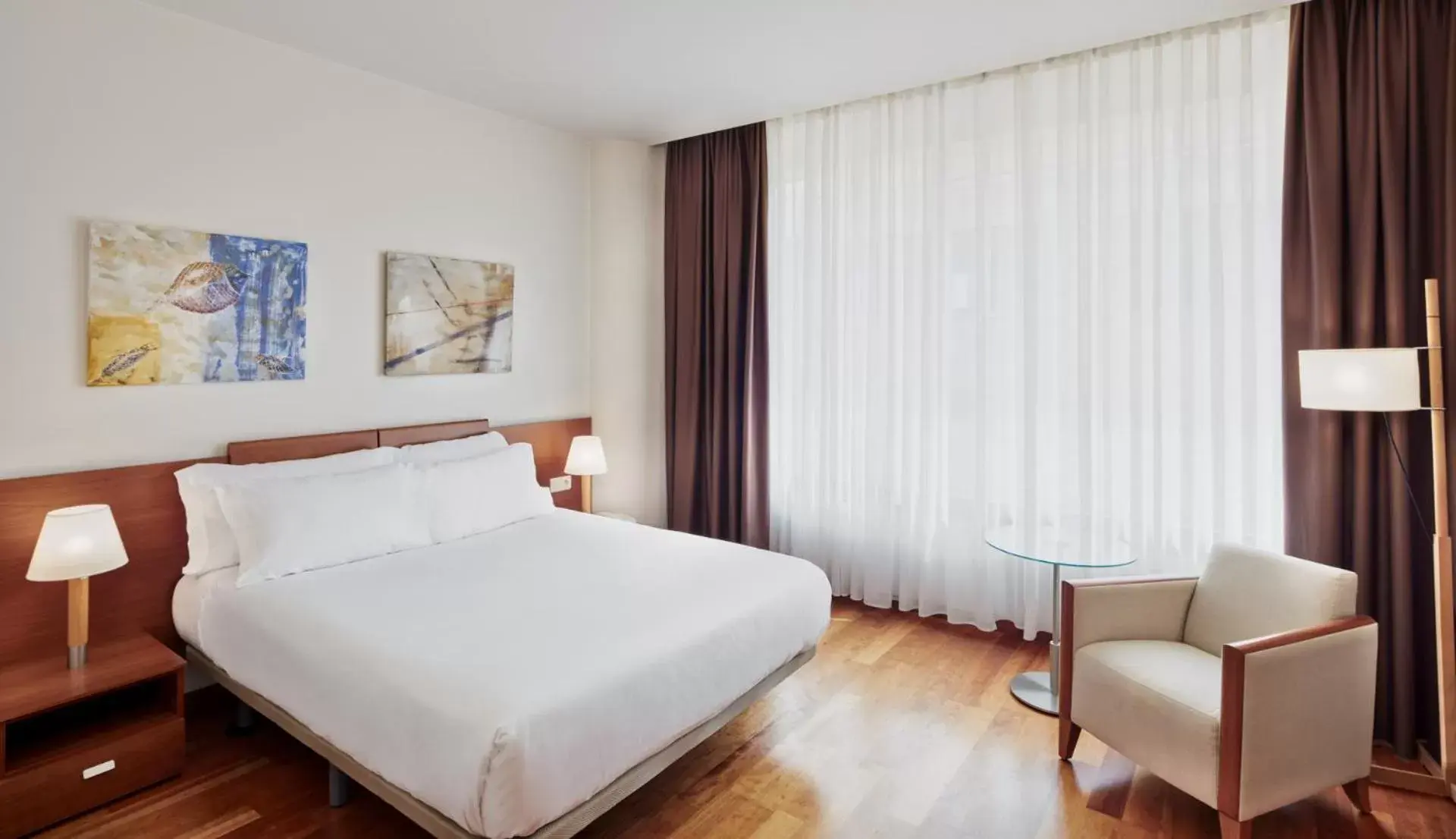 Sunrise, Bed in Sercotel Arrahona Sabadell