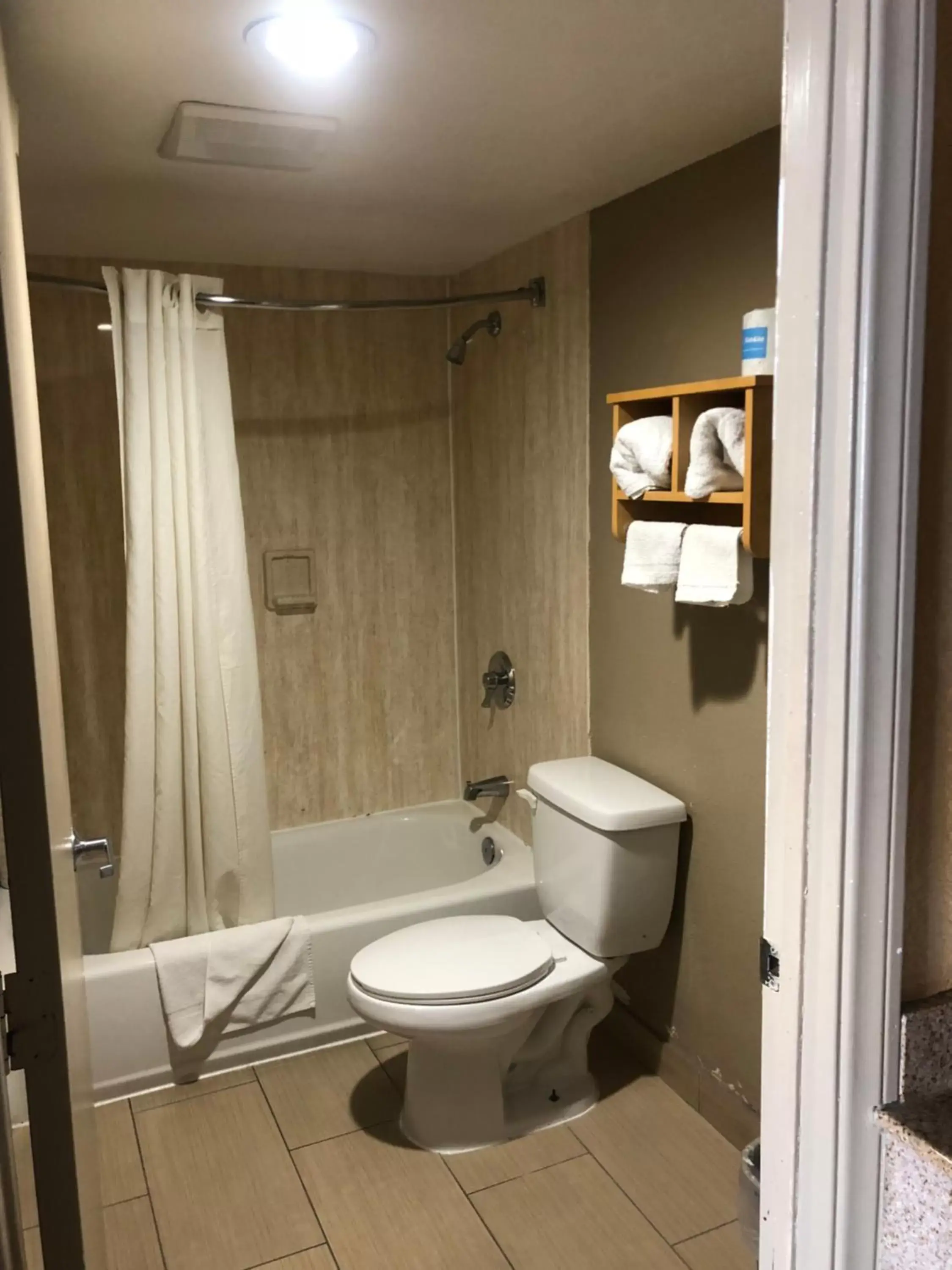 Bathroom in Northgate Motel