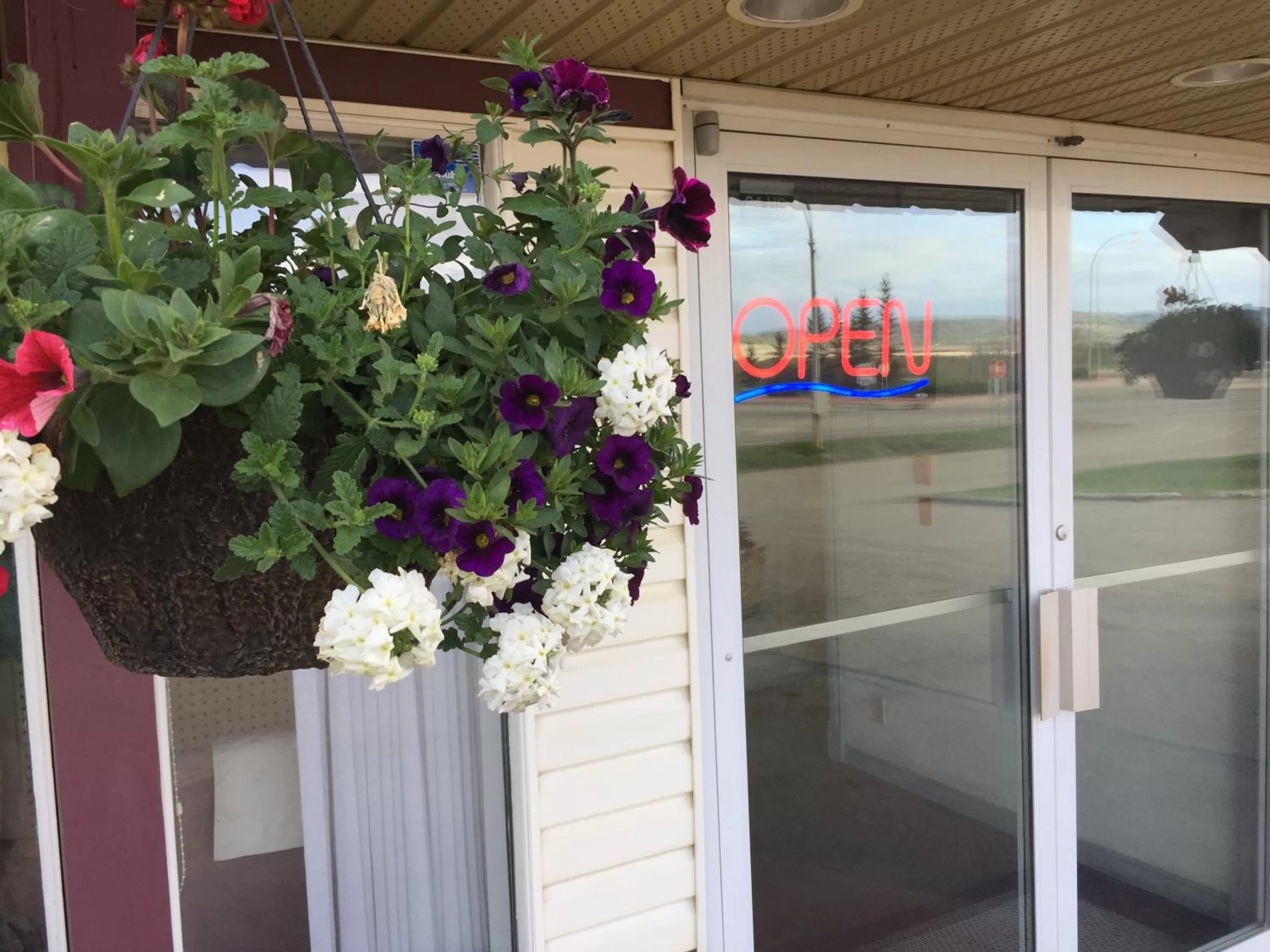 Facade/entrance in DC Lodge