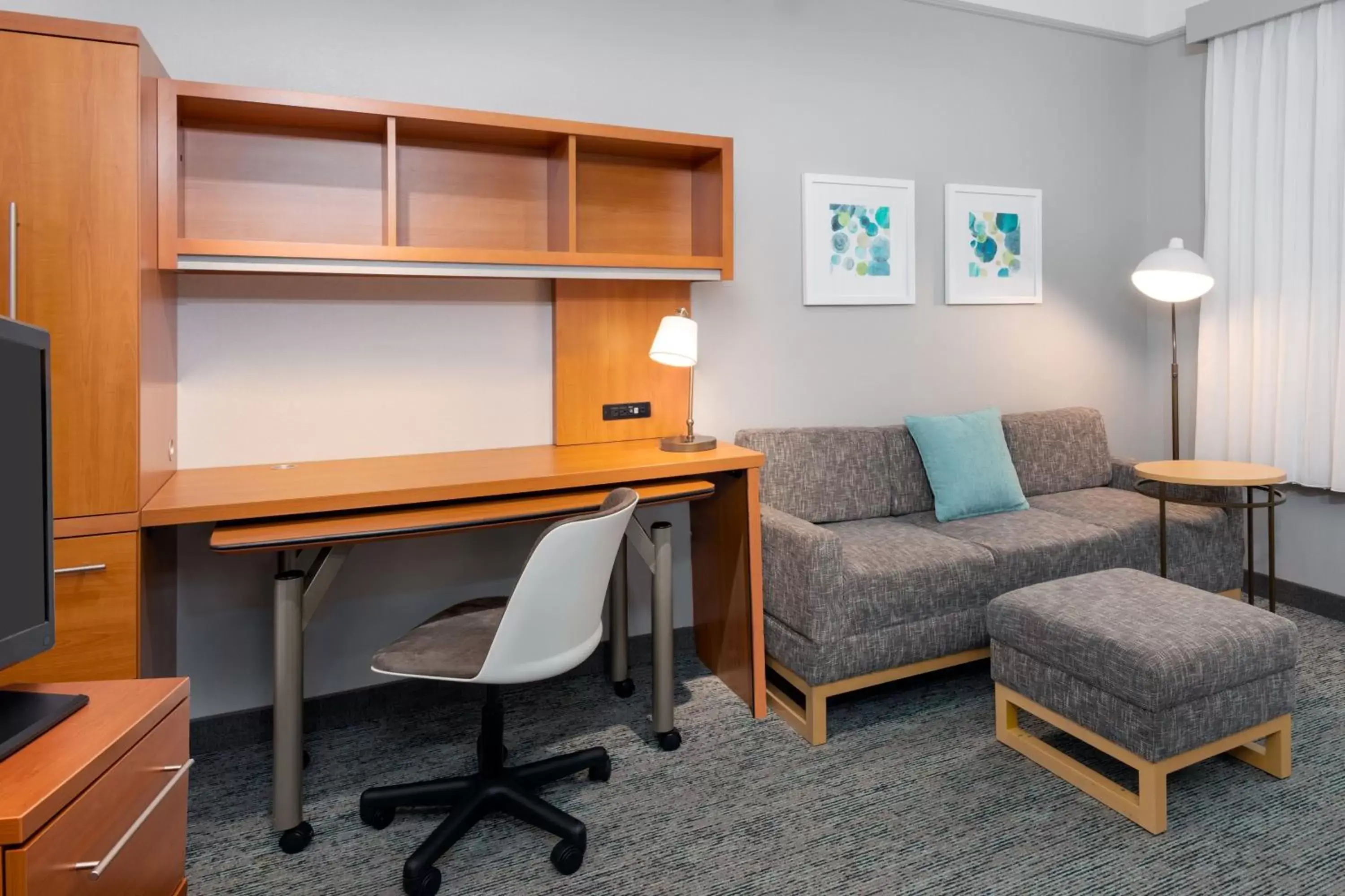 Living room, Seating Area in TownePlace Suites Buffalo Airport