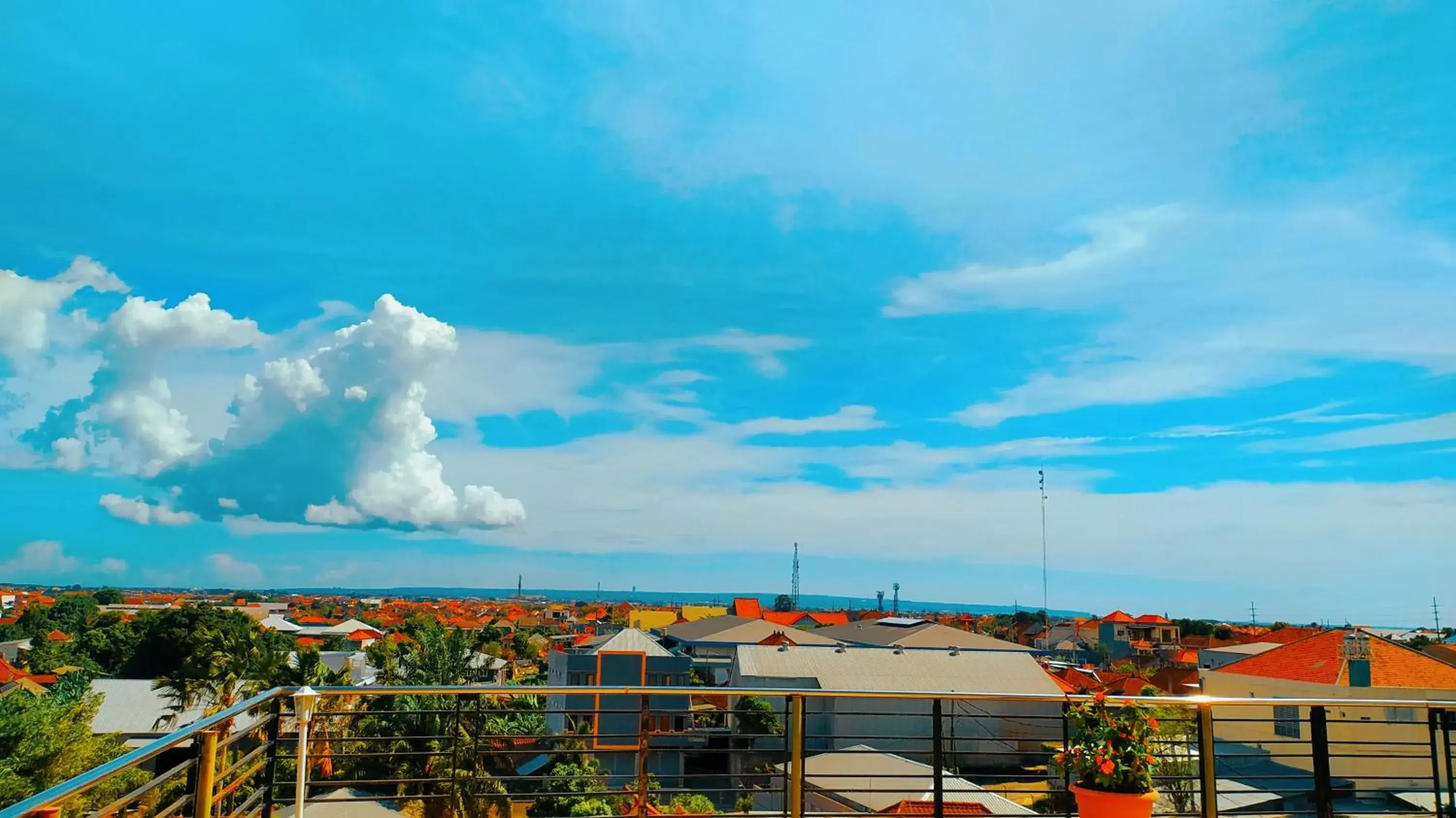 City view in Puri Saron Denpasar Hotel