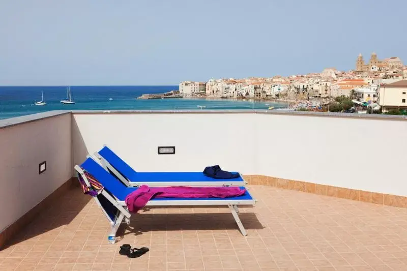 Day, Balcony/Terrace in Astro Suite Hotel