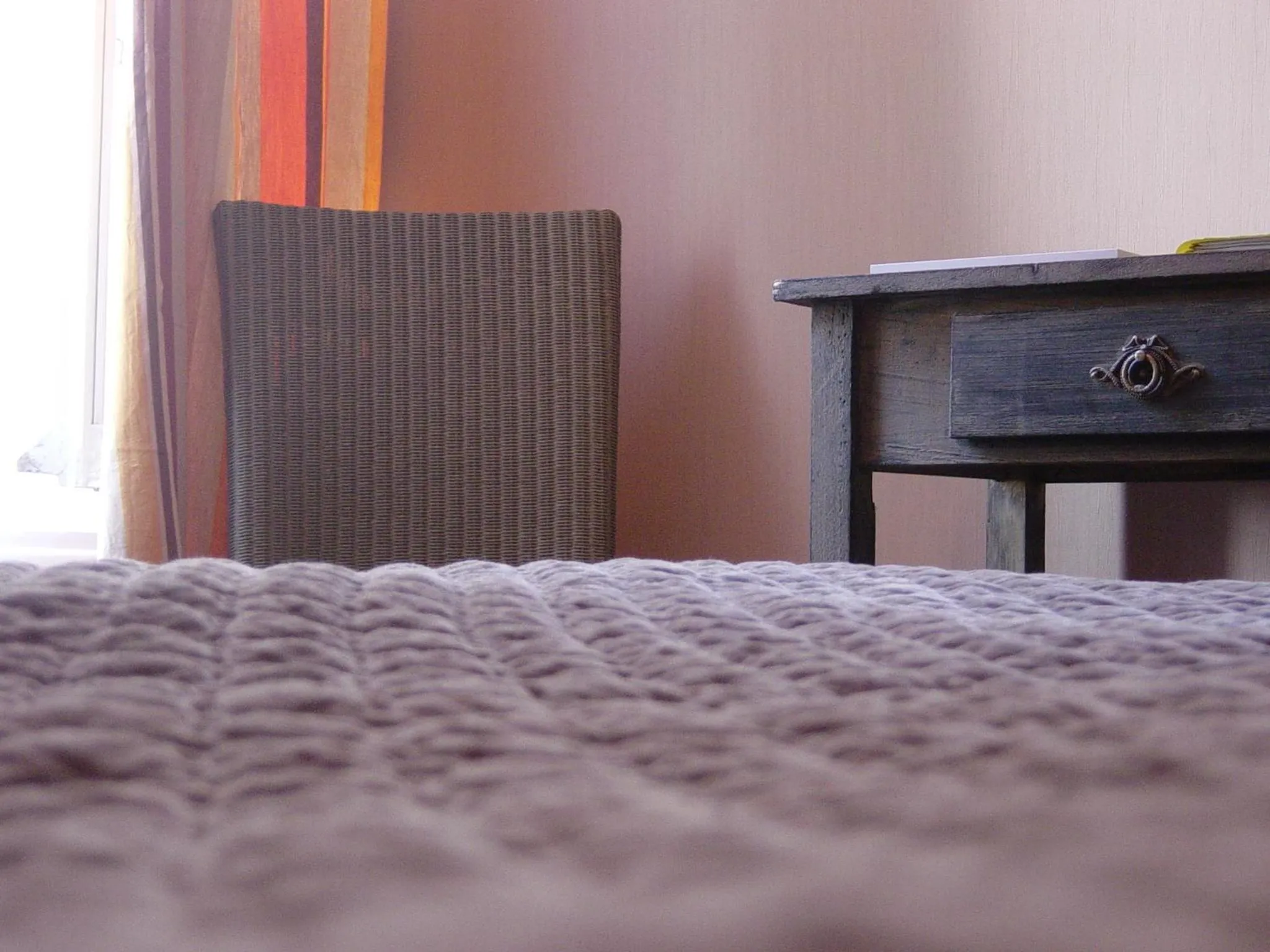 Photo of the whole room in Cit'Hotel des Messageries