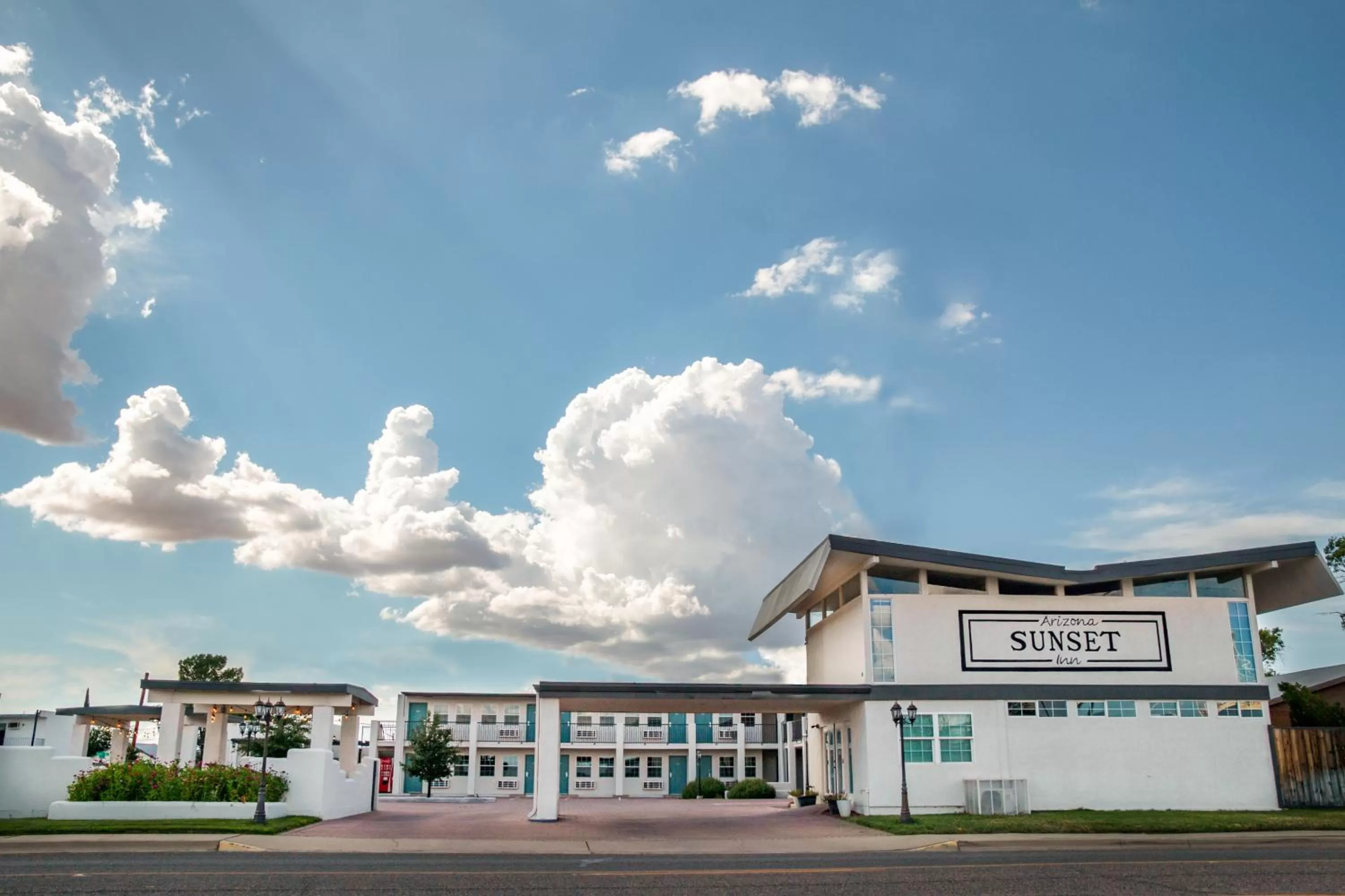 Arizona Sunset Inn & Suites