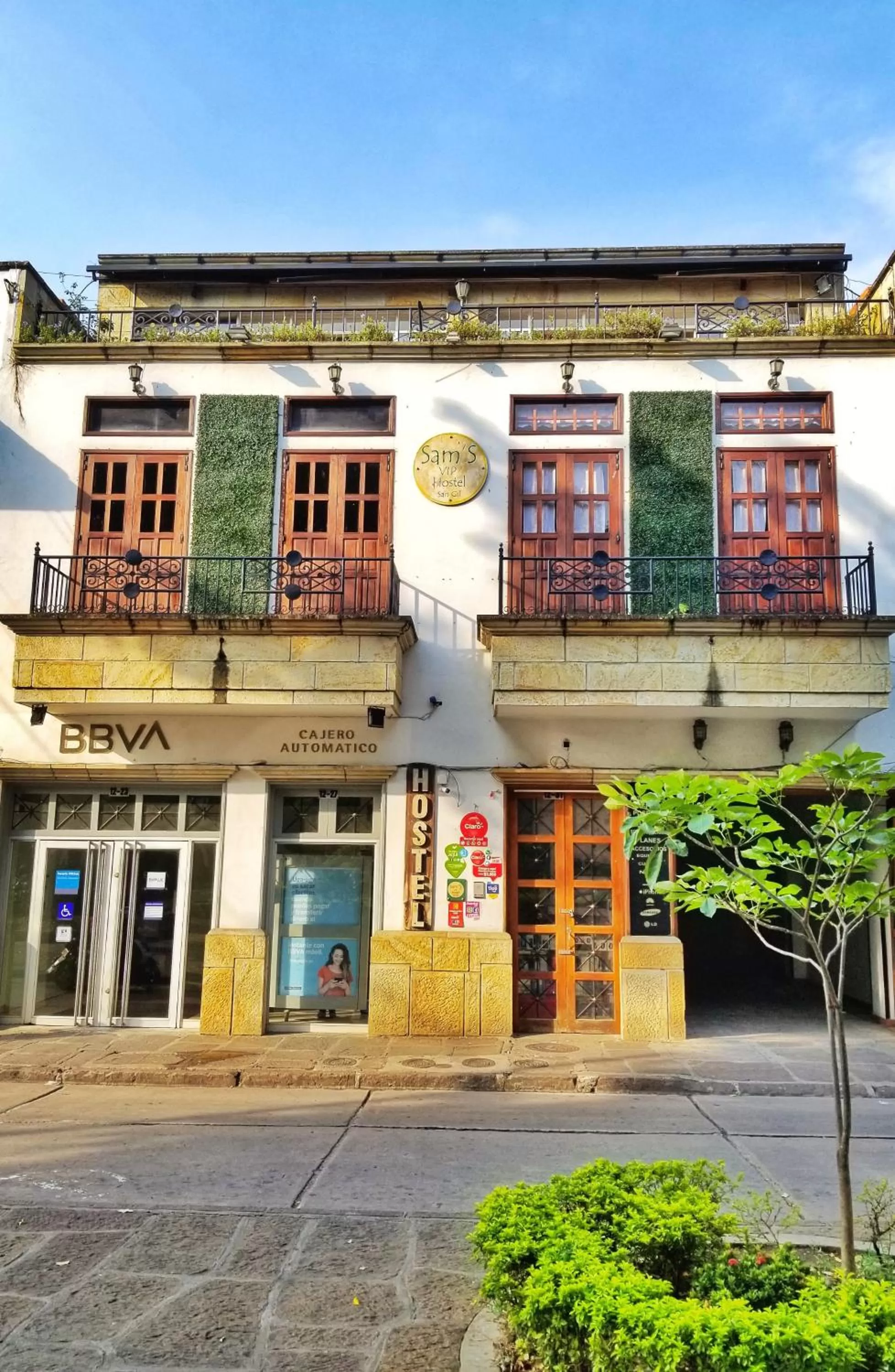 Facade/entrance in Sam'S VIP Hostel San Gil