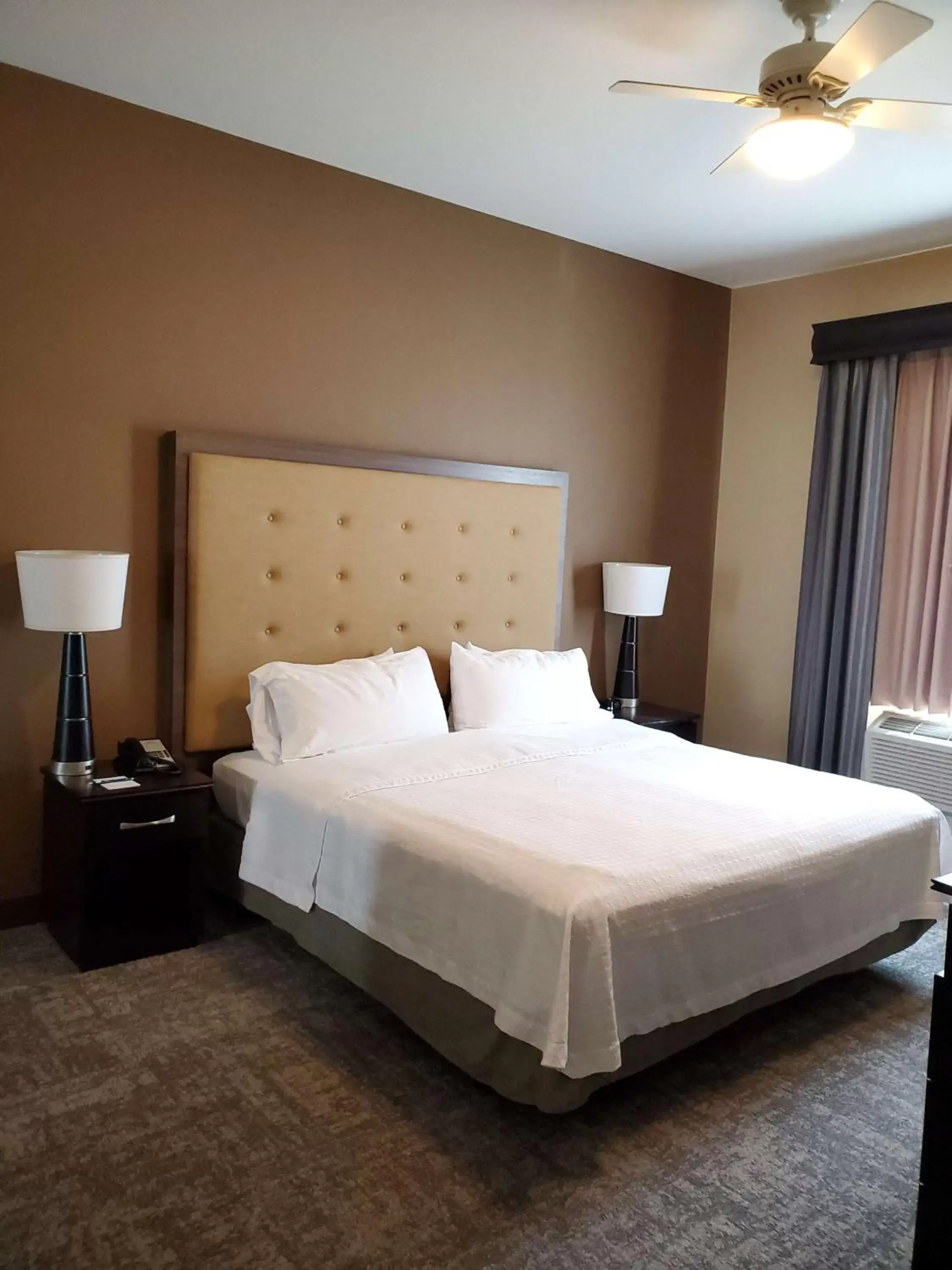 Bed in Homewood Suites by Hilton Phoenix Chandler Fashion Center