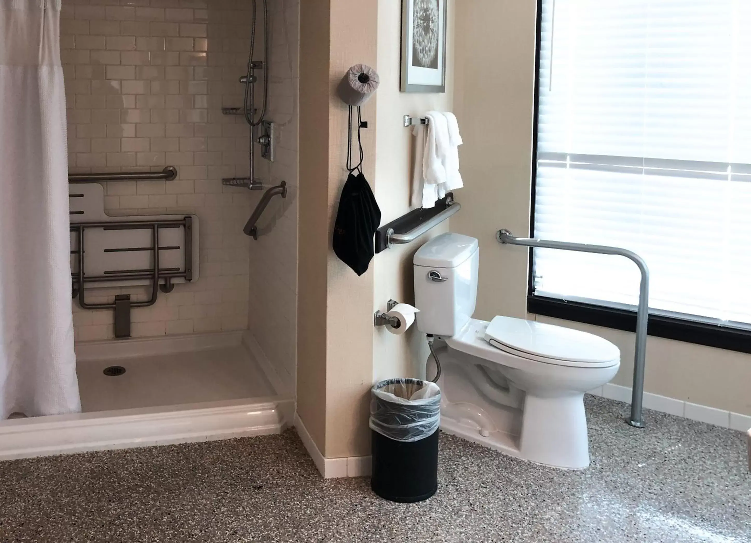 Bathroom in Fort Pontchartrain Detroit, a Wyndham Hotel