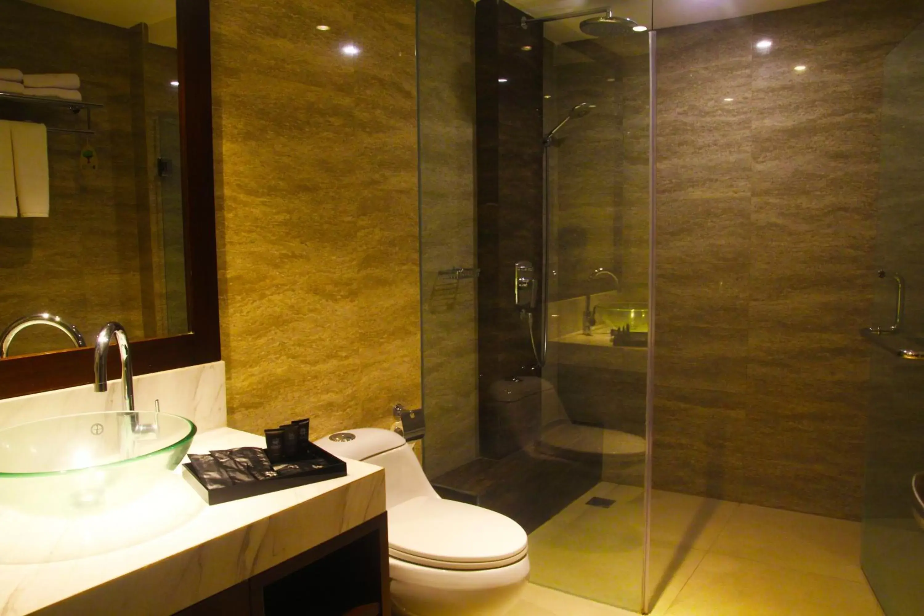 Bathroom in The Nest Hotel Nusa Dua