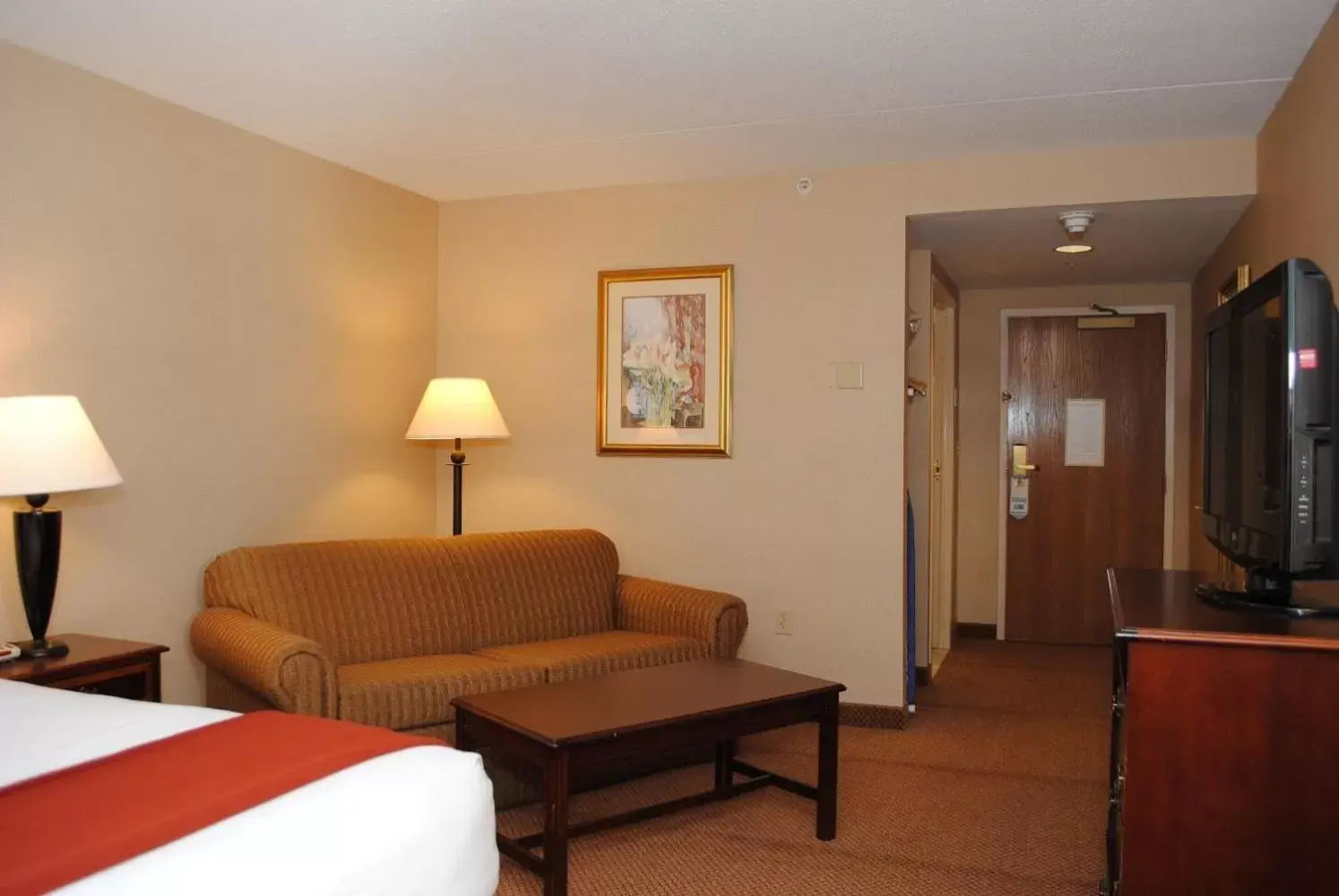 Photo of the whole room, Seating Area in Holiday Inn Express Hotel & Suites Providence-Woonsocket, an IHG Hotel