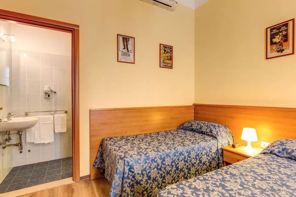 Bed in Hotel Romagna