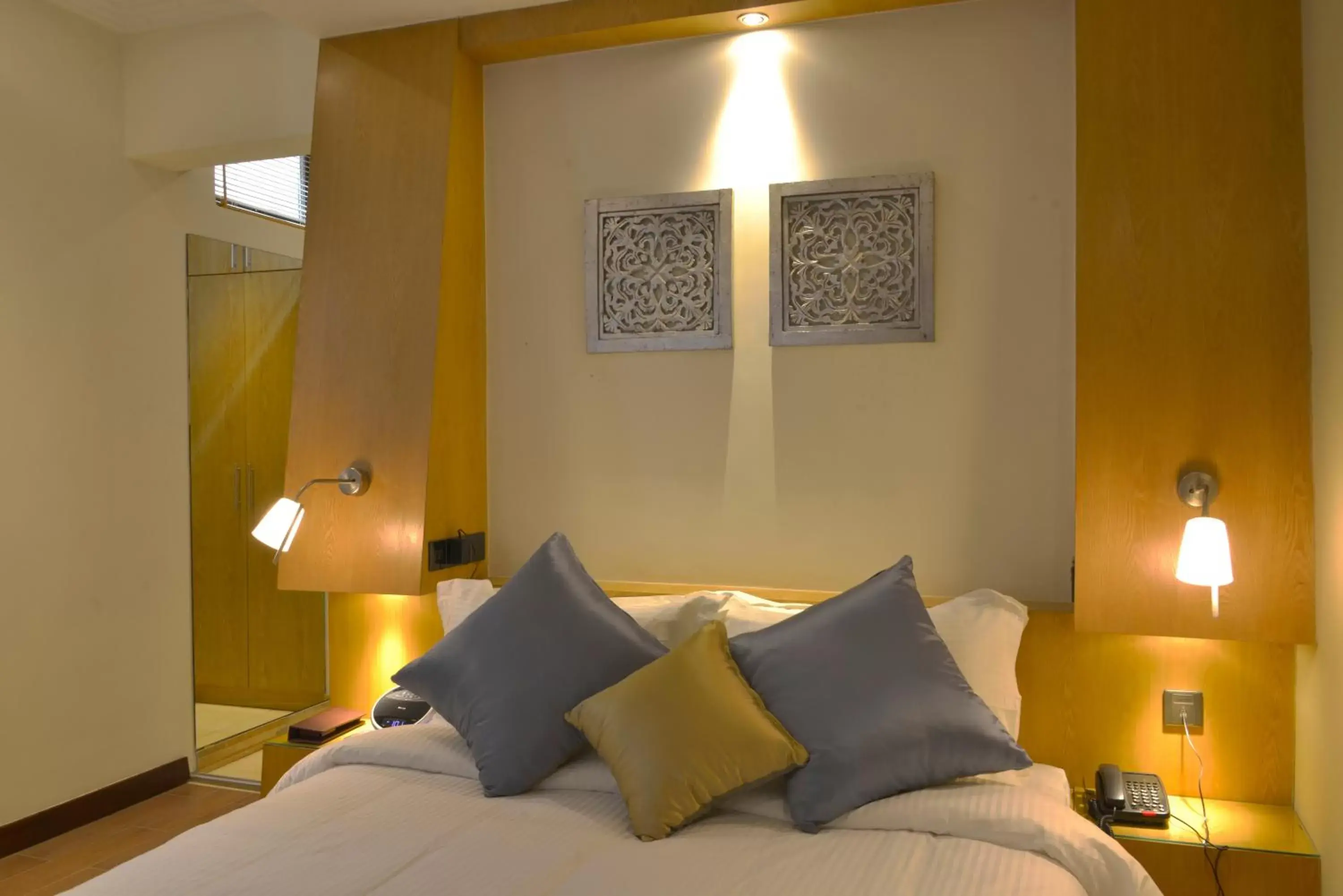 Decorative detail, Bed in La Maison Royale