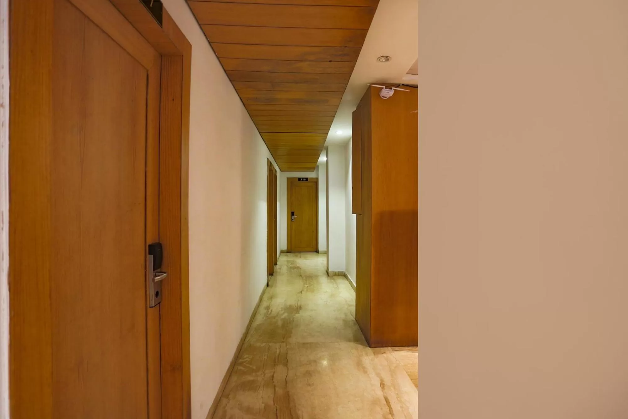 Lobby or reception in FabHotel Sun Park