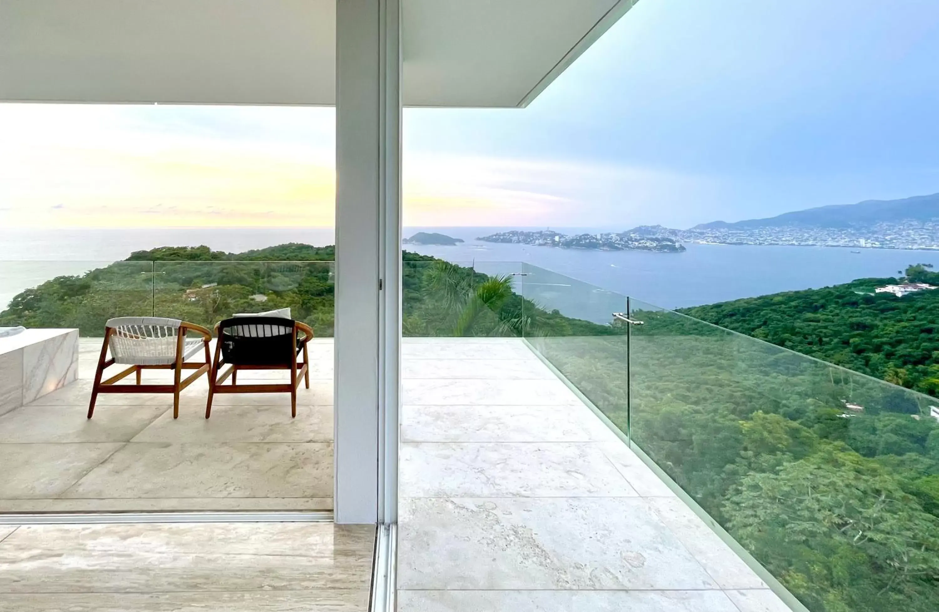 Balcony/Terrace in Encanto Acapulco