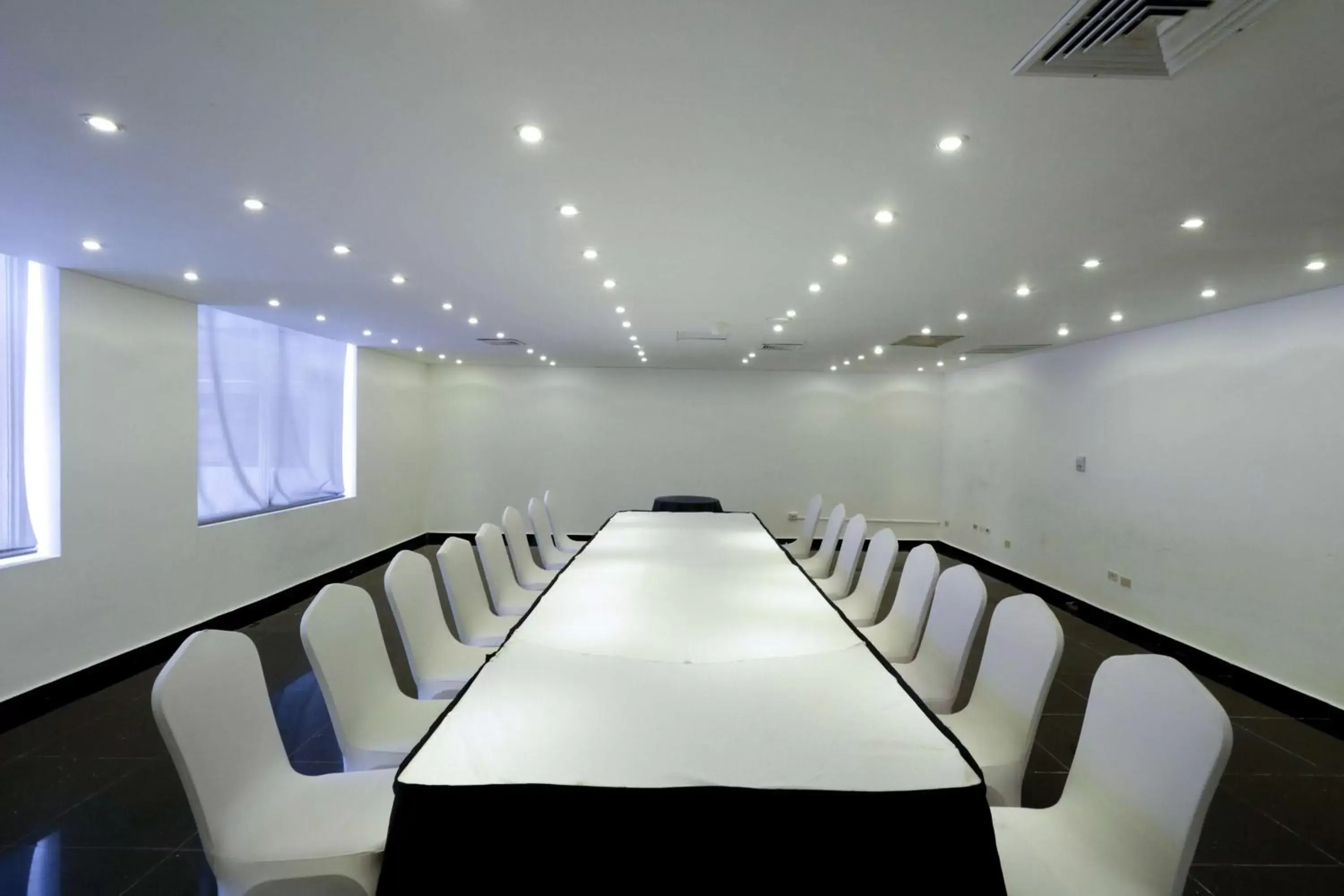 Meeting/conference room in Hotel El Panama by Faranda Grand, a member of Radisson Individuals