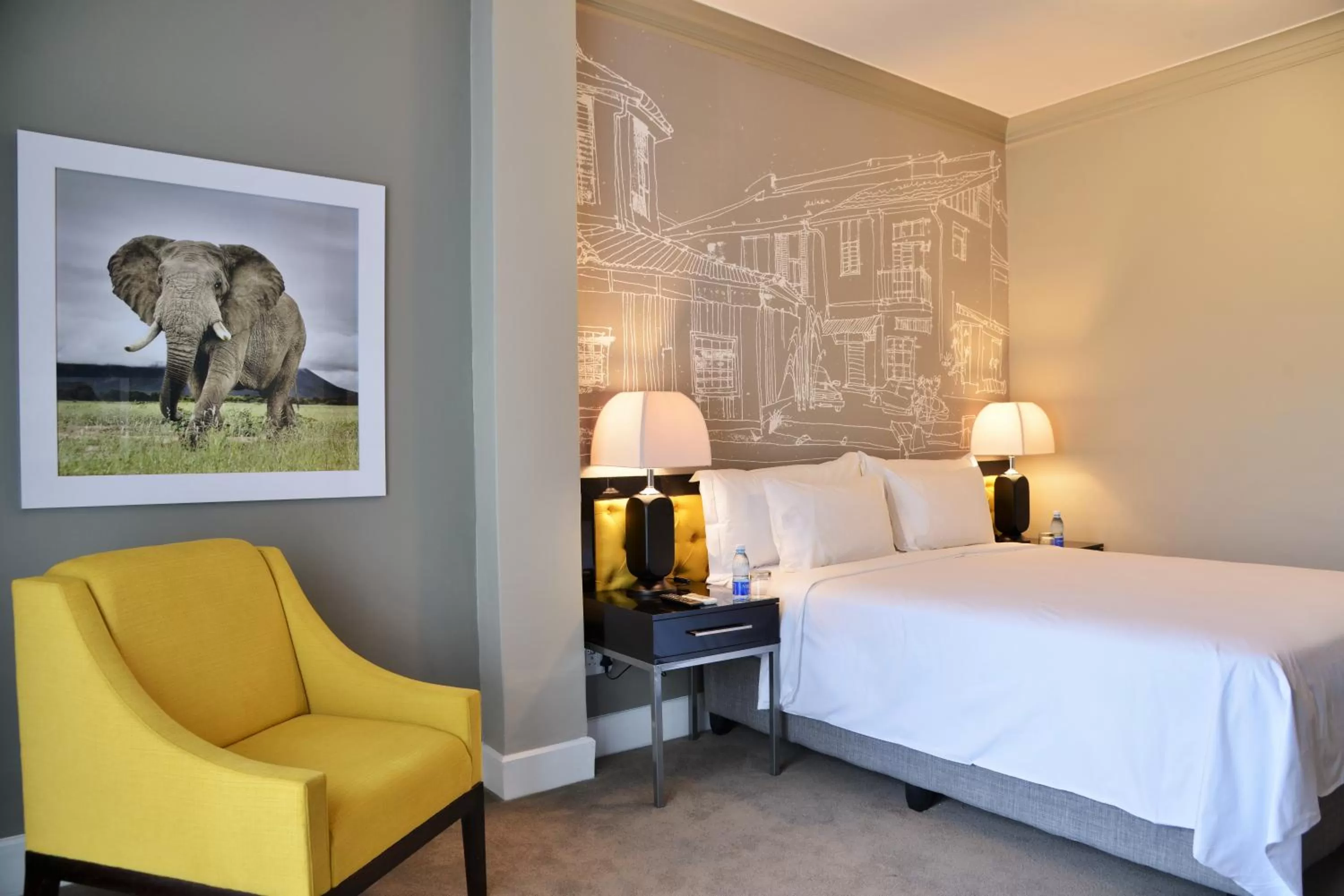 Bedroom, Bed in The Capetonian - Halal