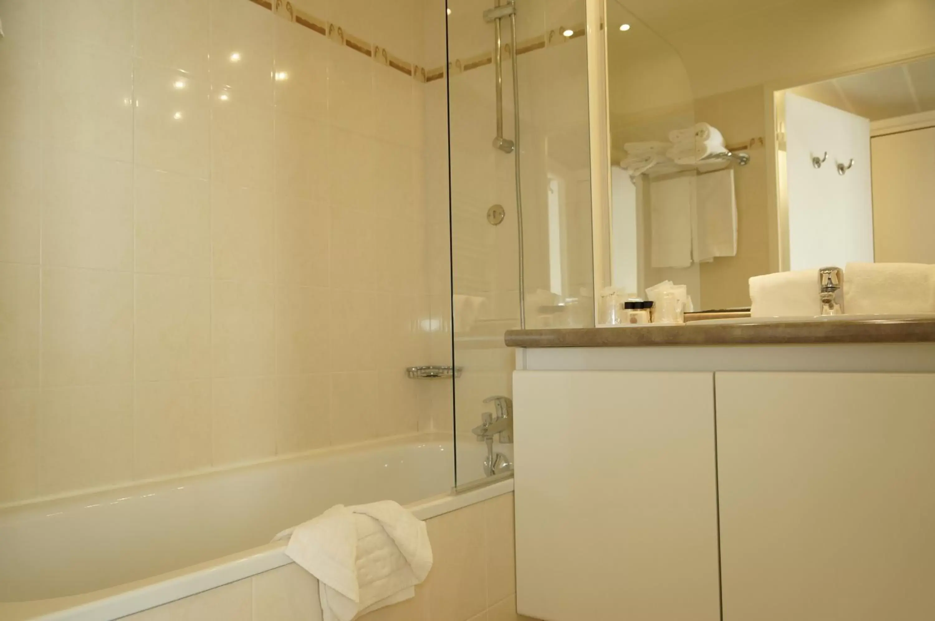 Bathroom in Residhome Bois Colombes Monceau