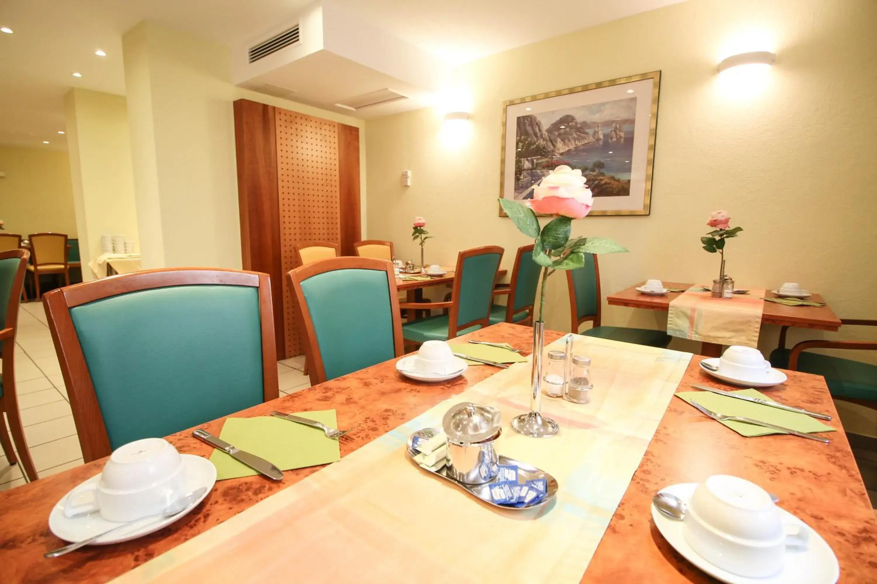 Restaurant/places to eat in Hotel Miramar am Römer Restaurant/places to eat in Hotel Miramar am Römer