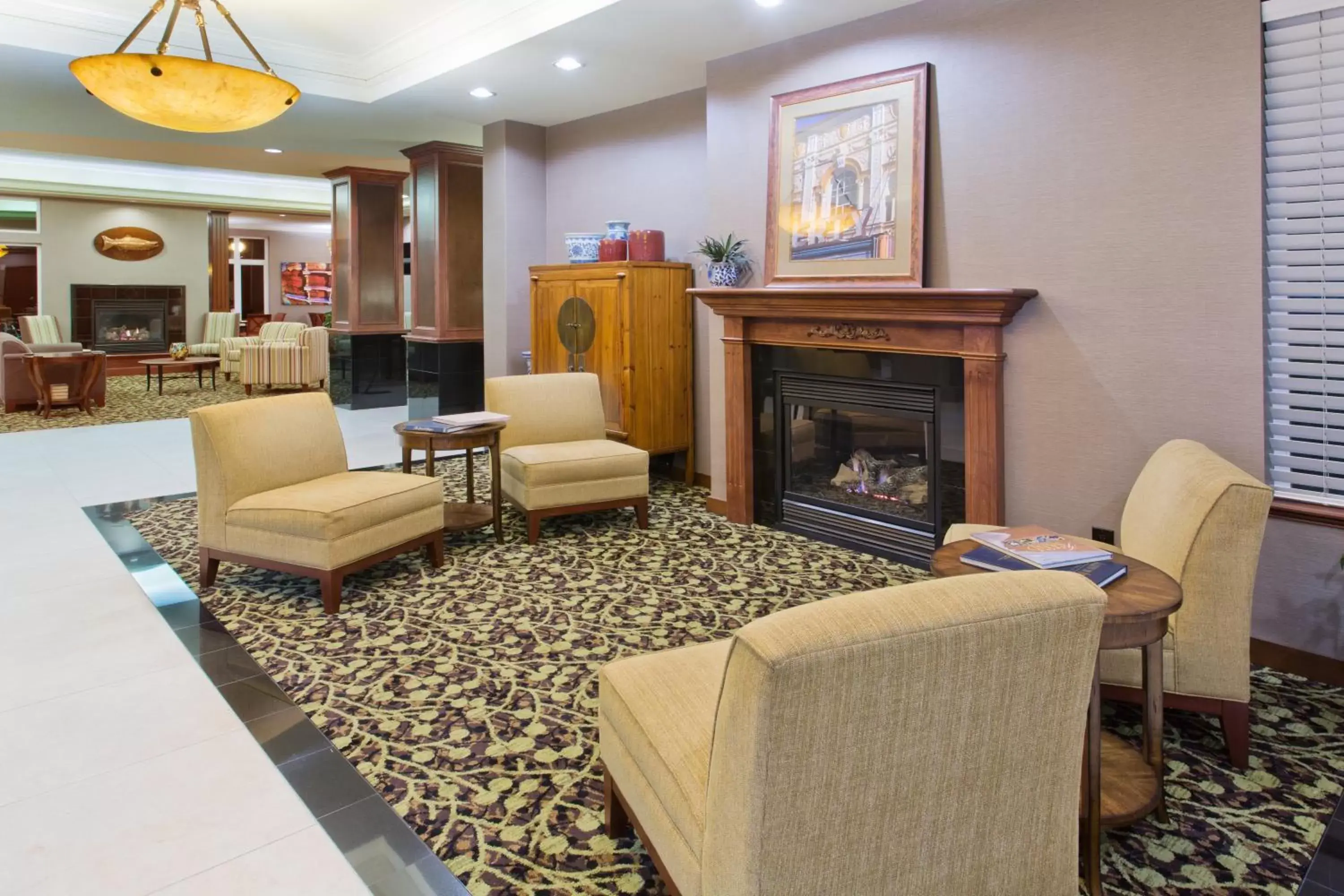 Property building, Seating Area in Holiday Inn Express Hotel & Suites Astoria, an IHG Hotel