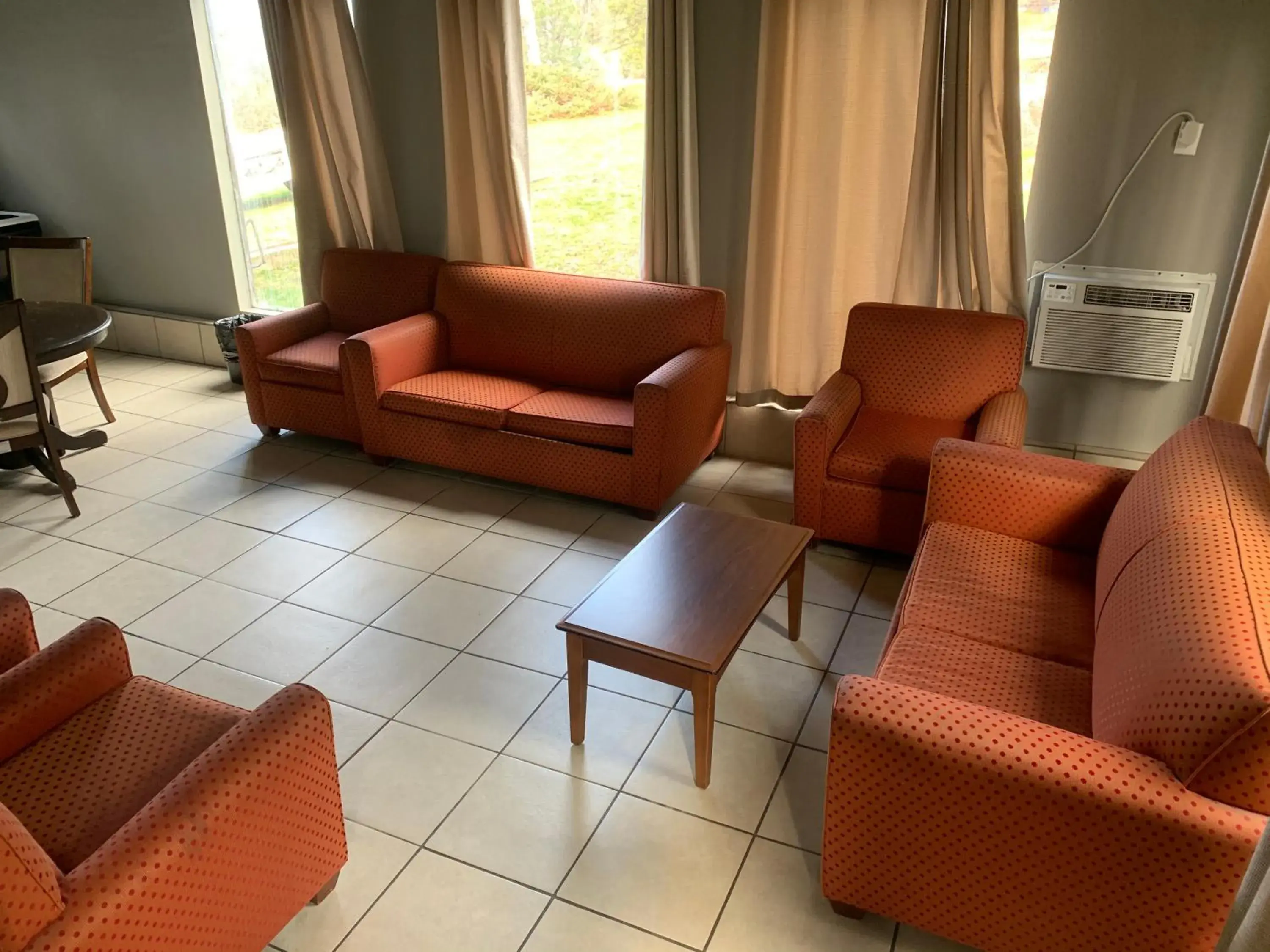 Seating Area in Mountain Trail Lodge and Vacation Rentals