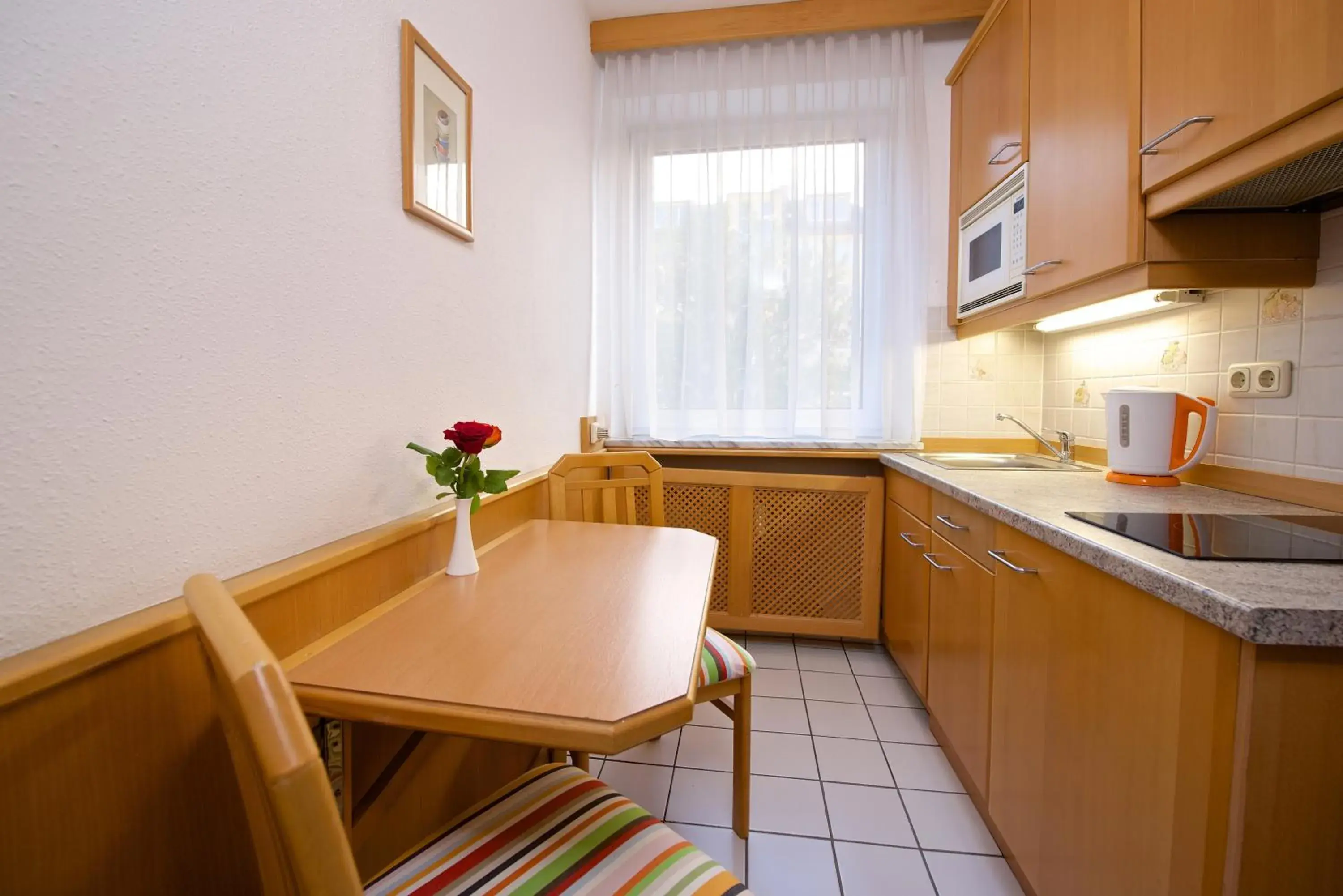 Kitchen or kitchenette, Kitchen/Kitchenette in Park Hotel Laim