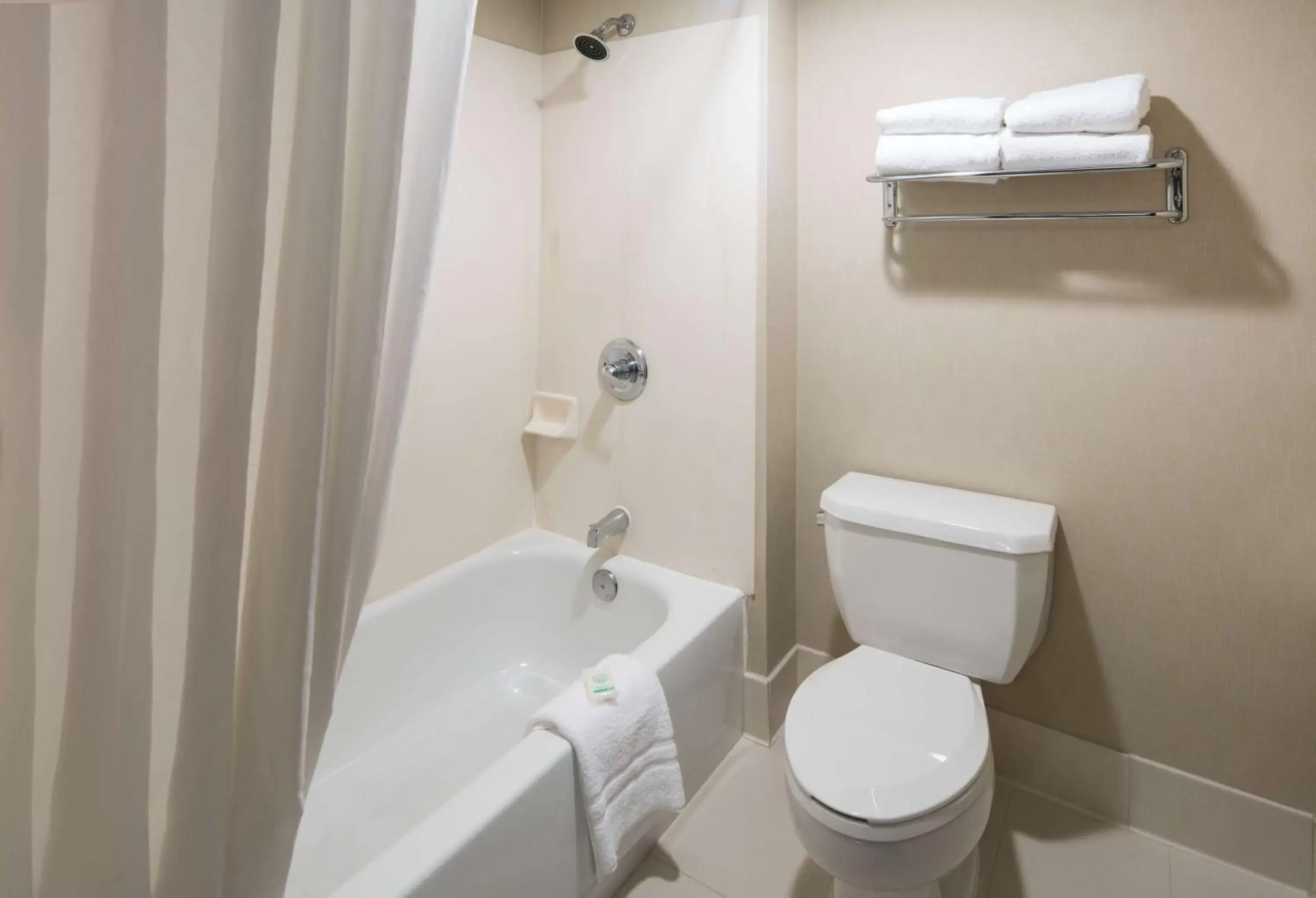 Bathroom in High Plains Hotel at Denver International Airport