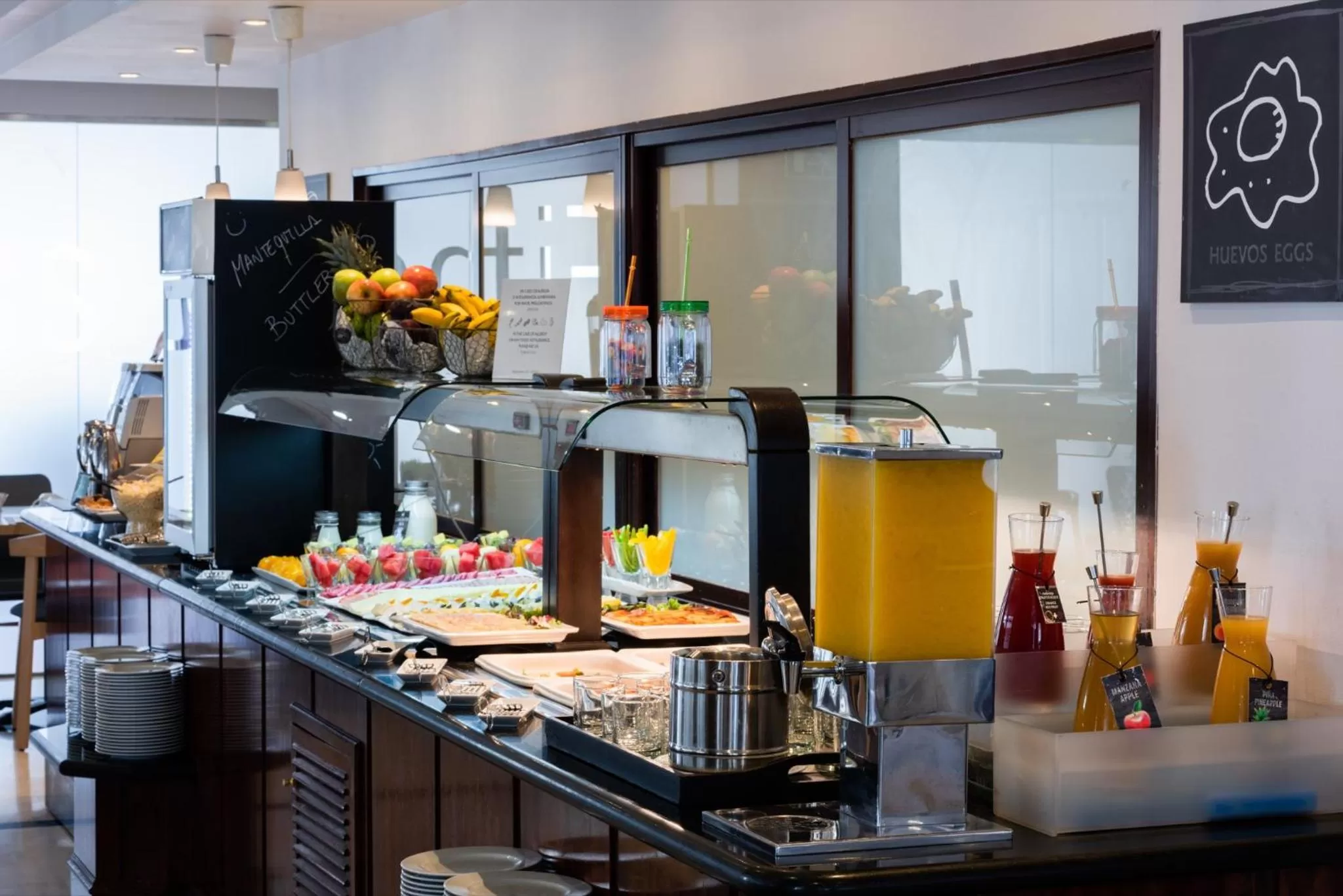 Restaurant/places to eat in Hotel Madrid Plaza de España, Affiliated by Meliá