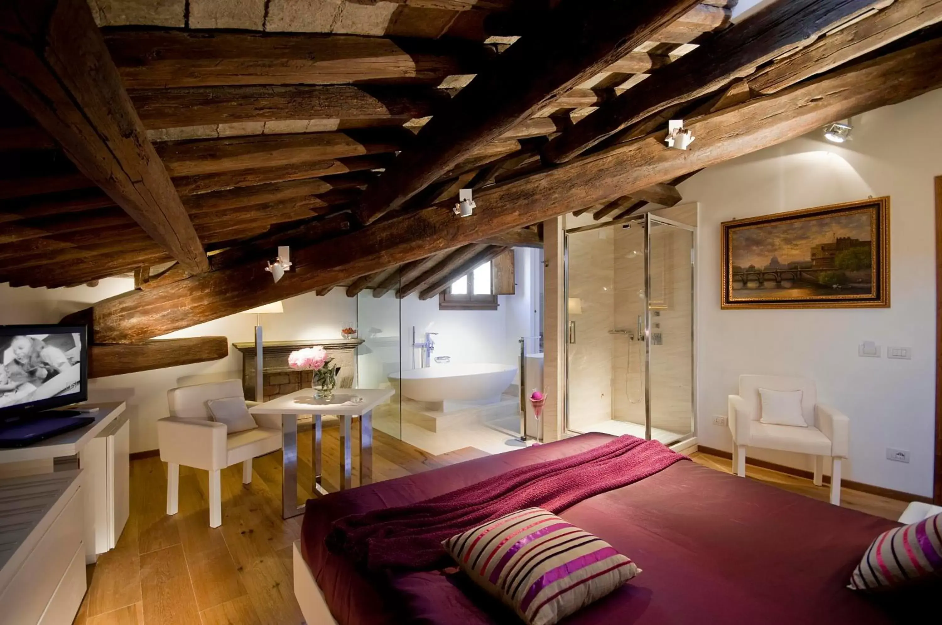 Bedroom in Gigli D'Oro Suite