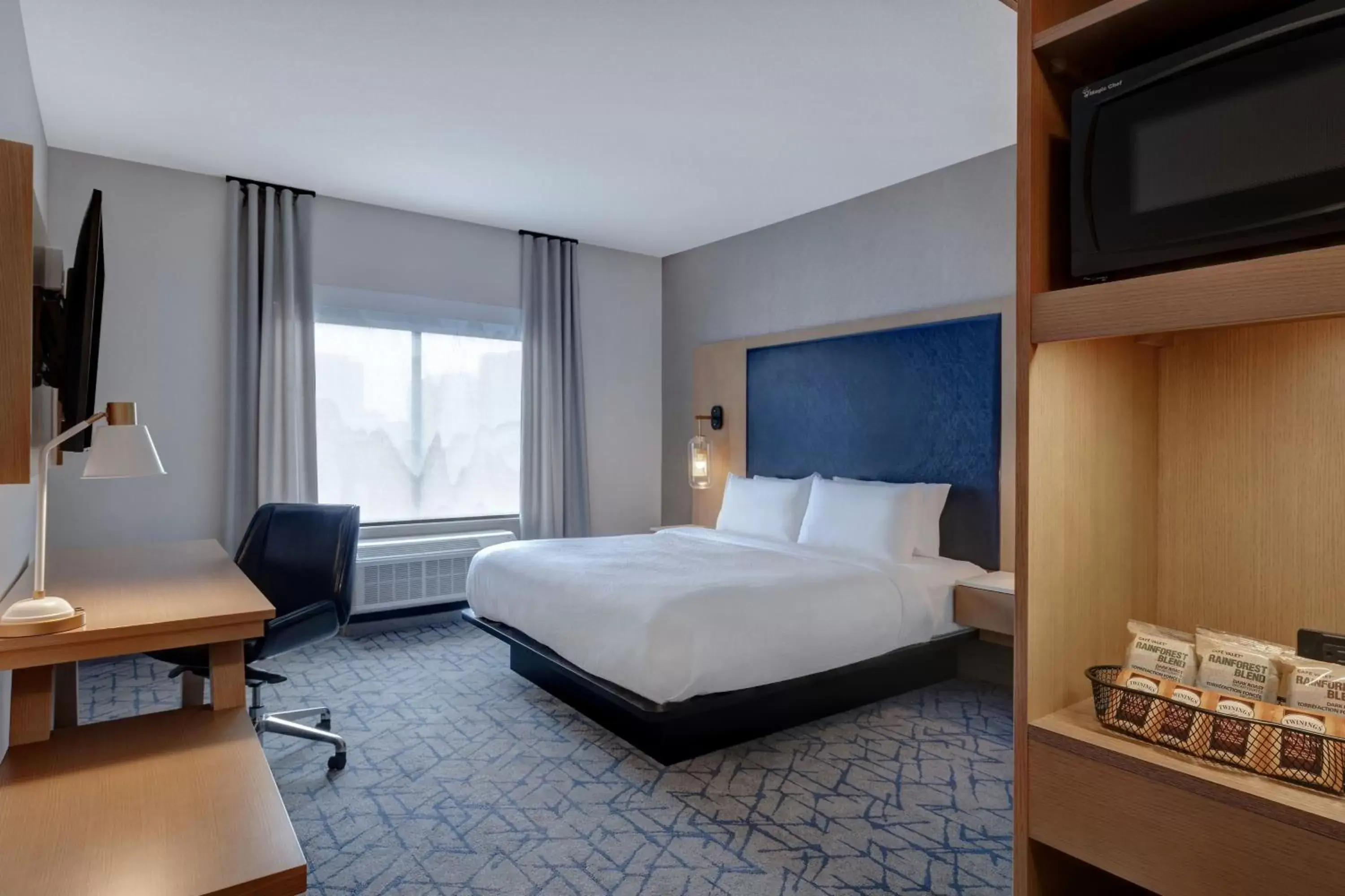 Photo of the whole room, Bed in Fairfield by Marriott Inn & Suites Minneapolis Downtown