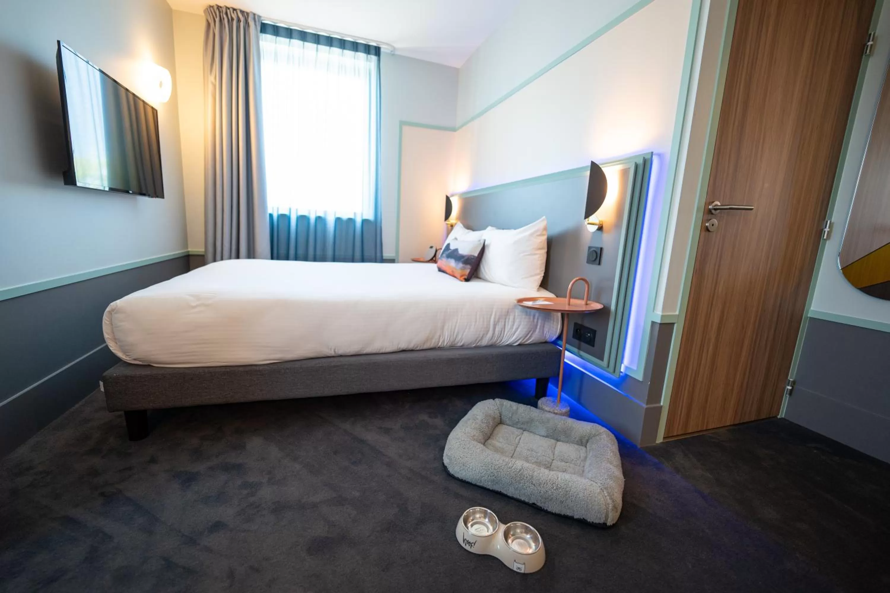 TV and multimedia, Bed in Aiden by Best Western Clermont-Ferrand Hotel & Spa