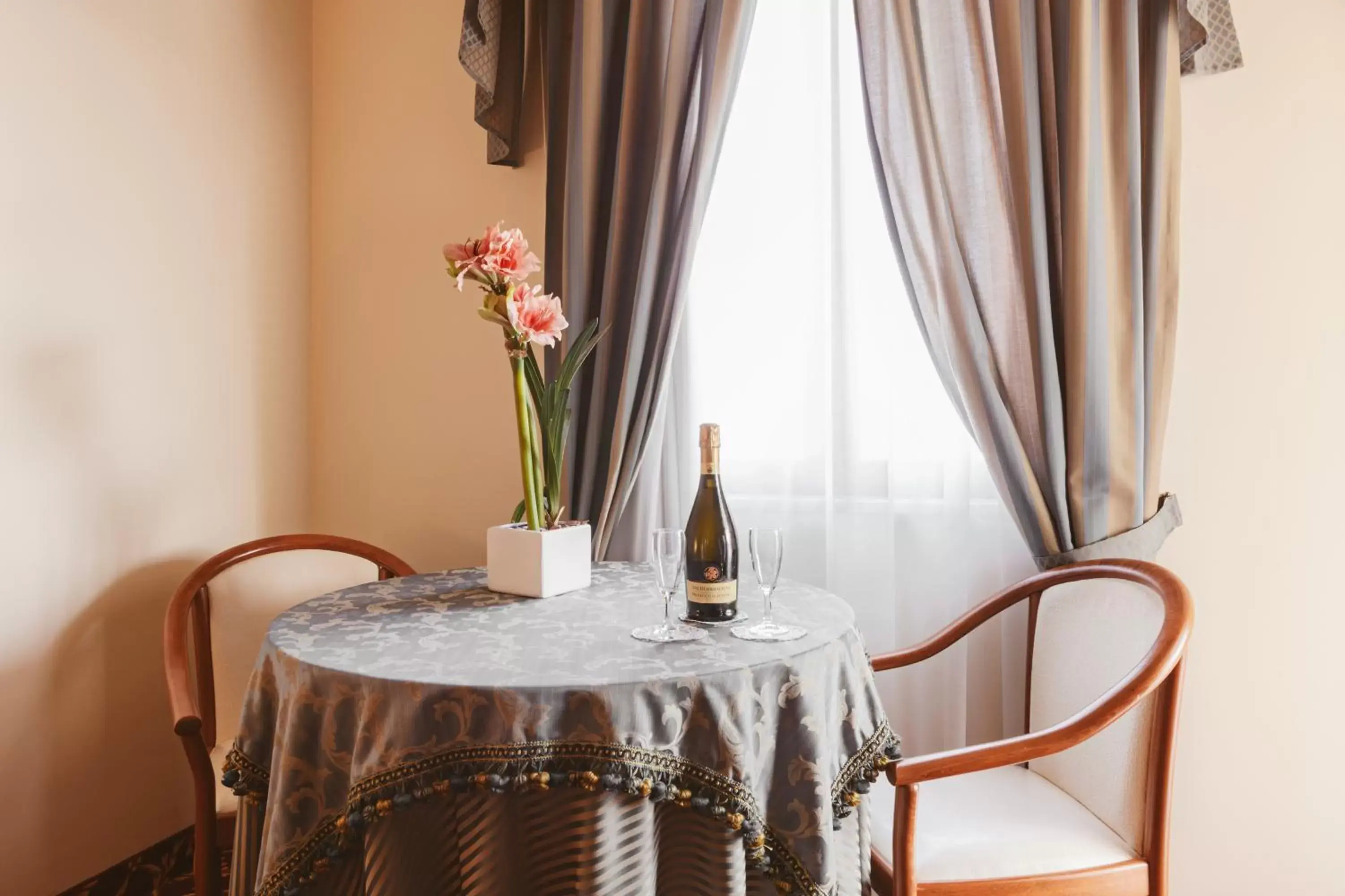 Dining Area in Hotel Villa Del Sorriso