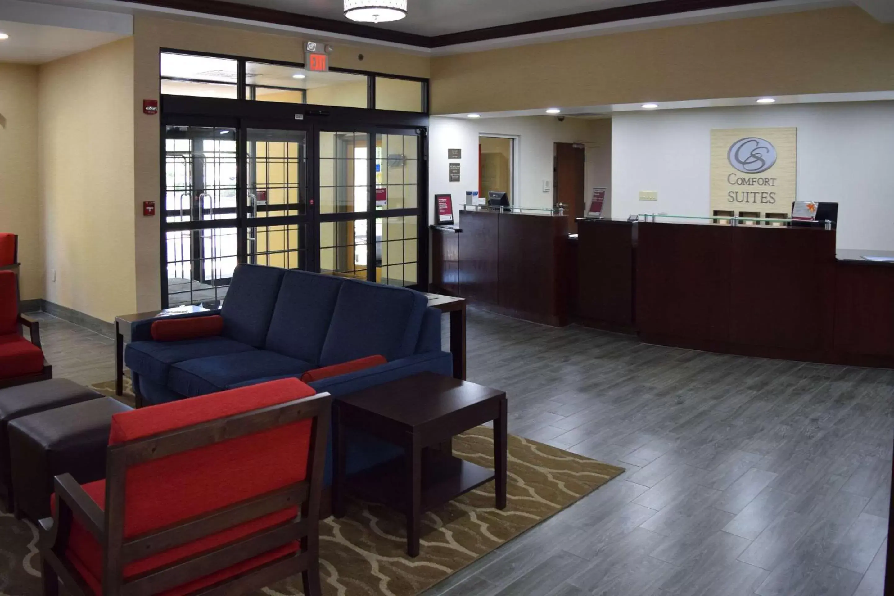 Lobby or reception, Lounge/Bar in Comfort Suites Olive Branch