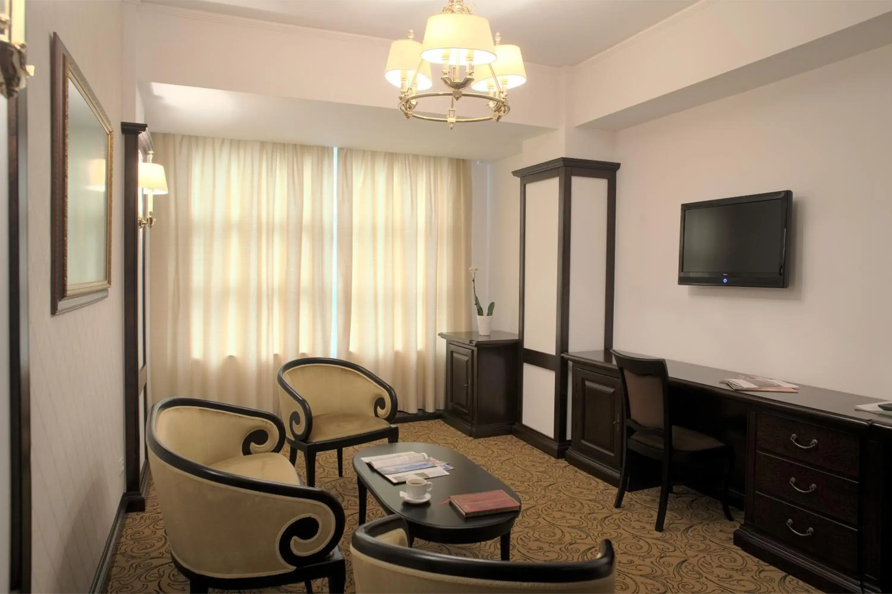 TV and multimedia, TV/Entertainment Center in Hotel Bellaria