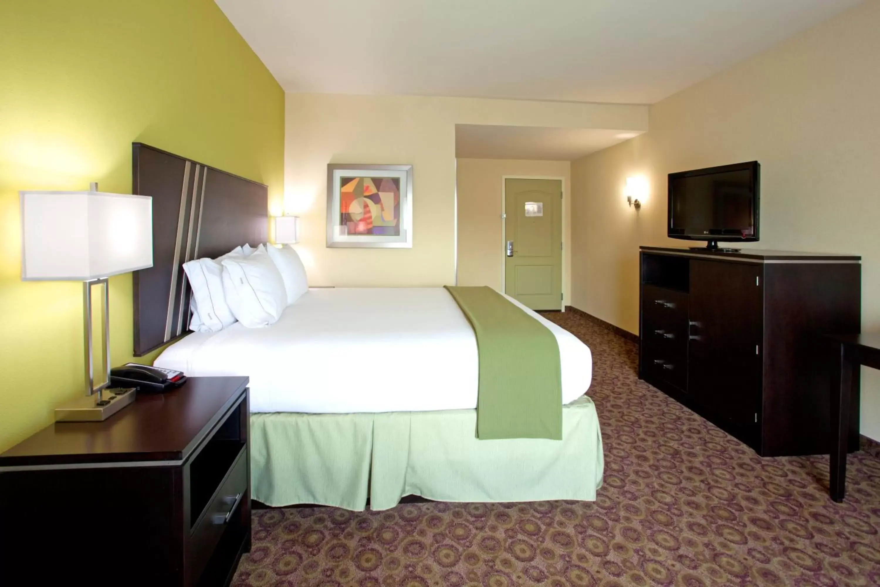 Photo of the whole room, Bed in Holiday Inn Express Hotel & Suites Clemson - University Area, an IHG Hotel