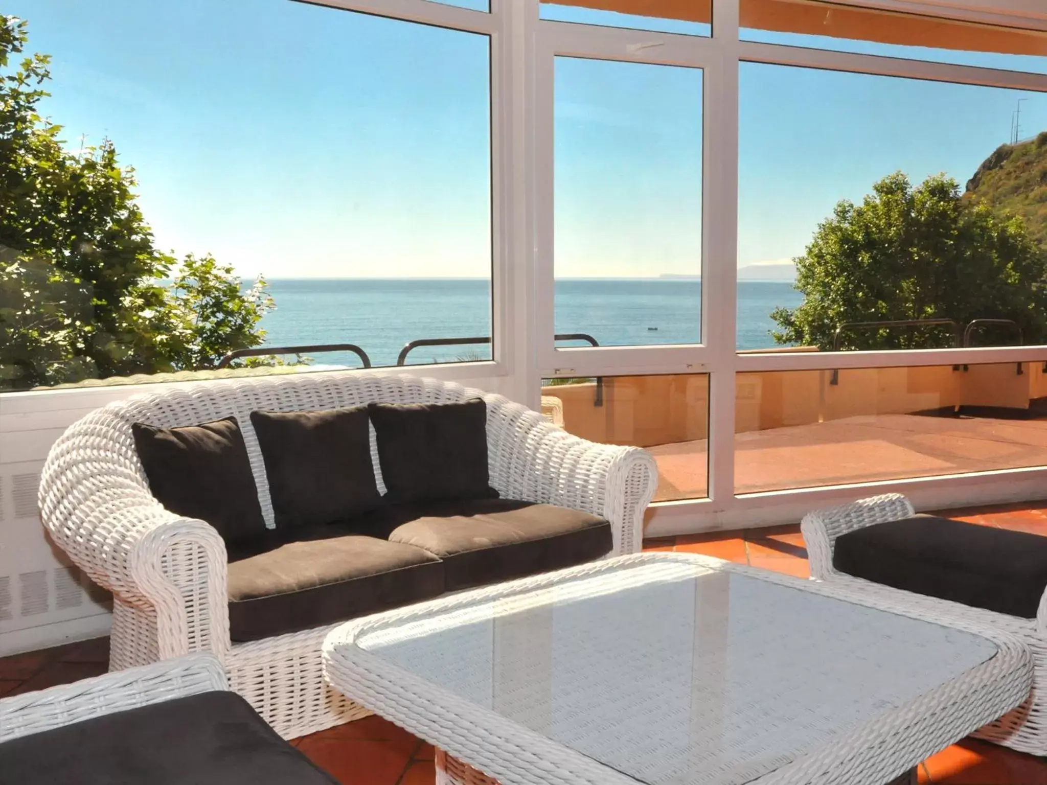 Lounge or bar in Dom Pedro Madeira Lounge or bar in Dom Pedro Madeira