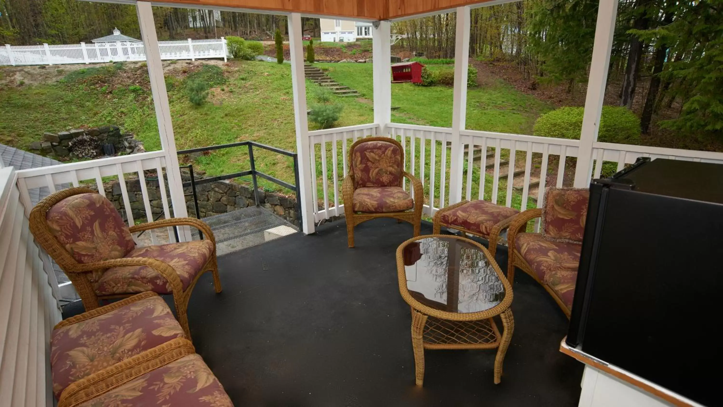 Balcony/Terrace, Seating Area in Center Harbor Sutton House B & B
