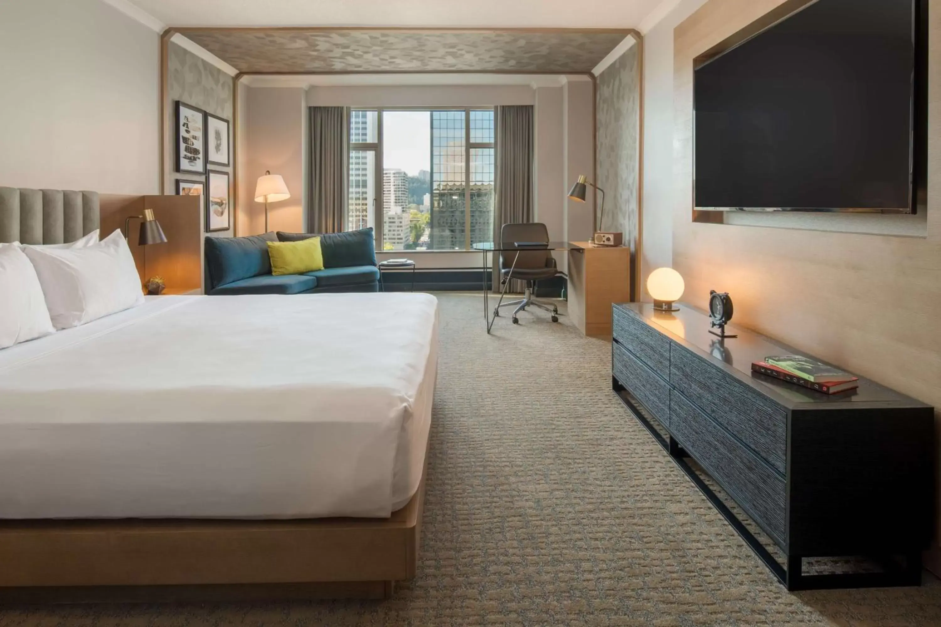 King Room - High Floor in The Duniway Portland, A Hilton Hotel King Room - High Floor in The Duniway Portland, A Hilton Hotel