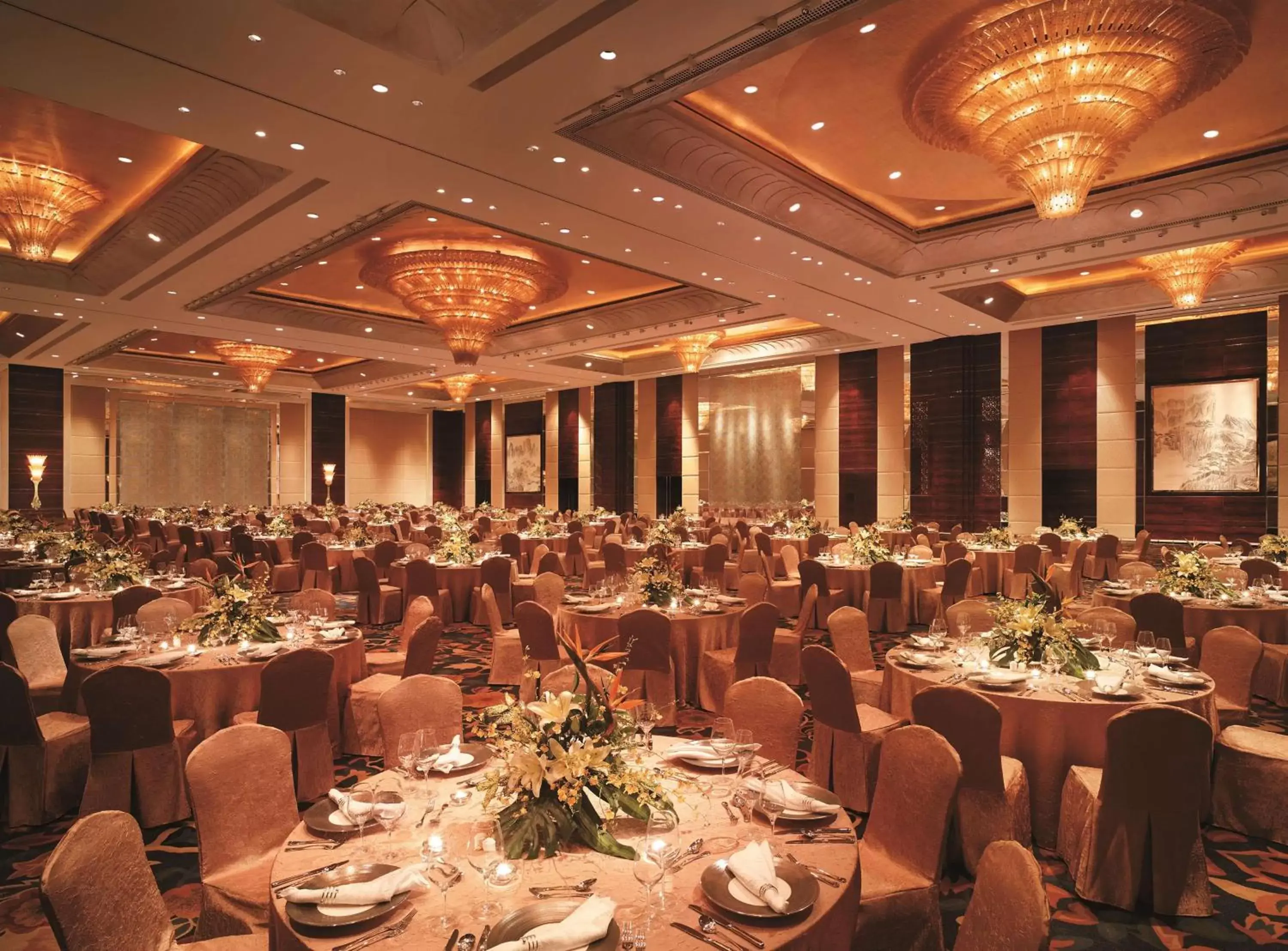 On site, Banquet Facilities in Shangri-La Qingdao - May Fourth Square