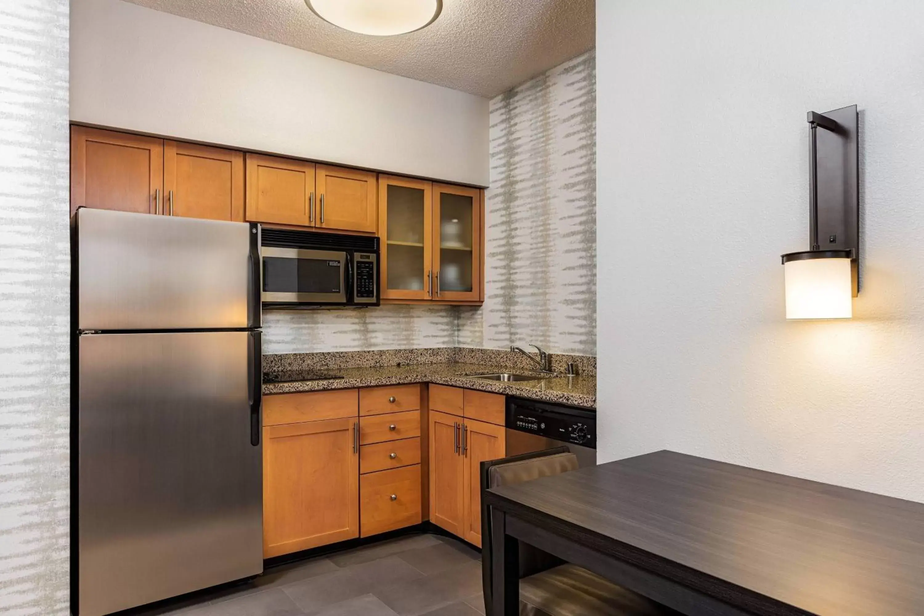 Bedroom, Kitchen/Kitchenette in Residence Inn Louisville Downtown