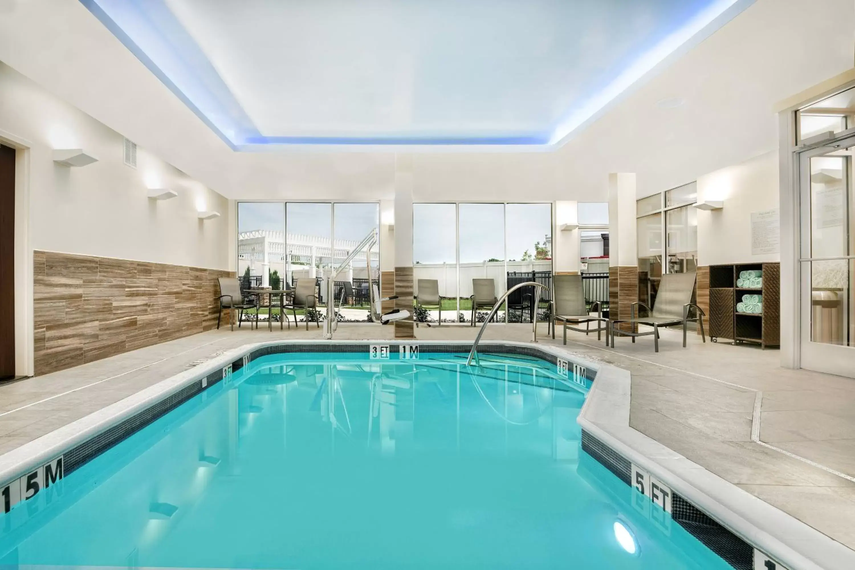 Swimming Pool in Fairfield Inn & Suites by Marriott Van