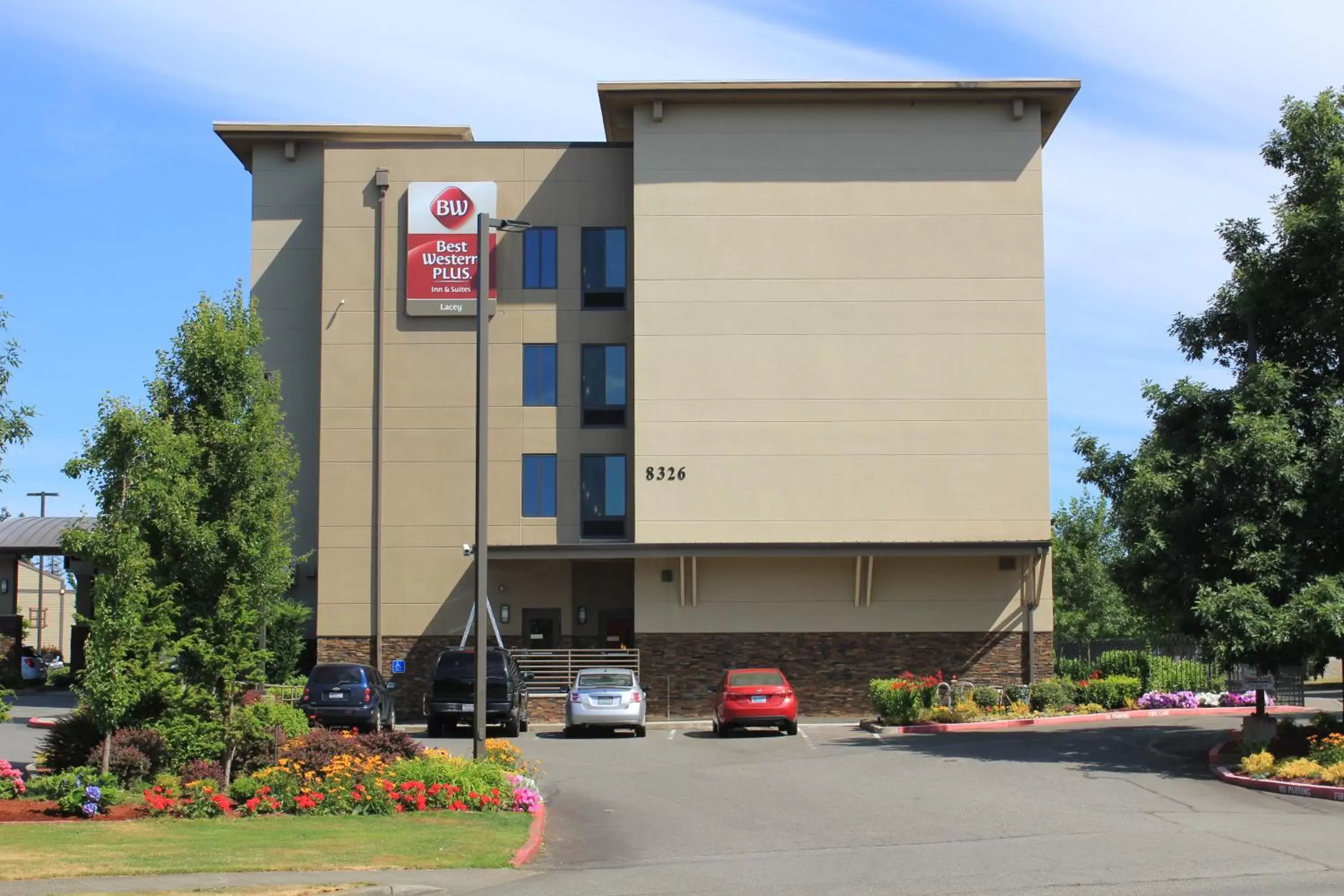 Property Building in Best Western Plus Lacey Inn & Suites