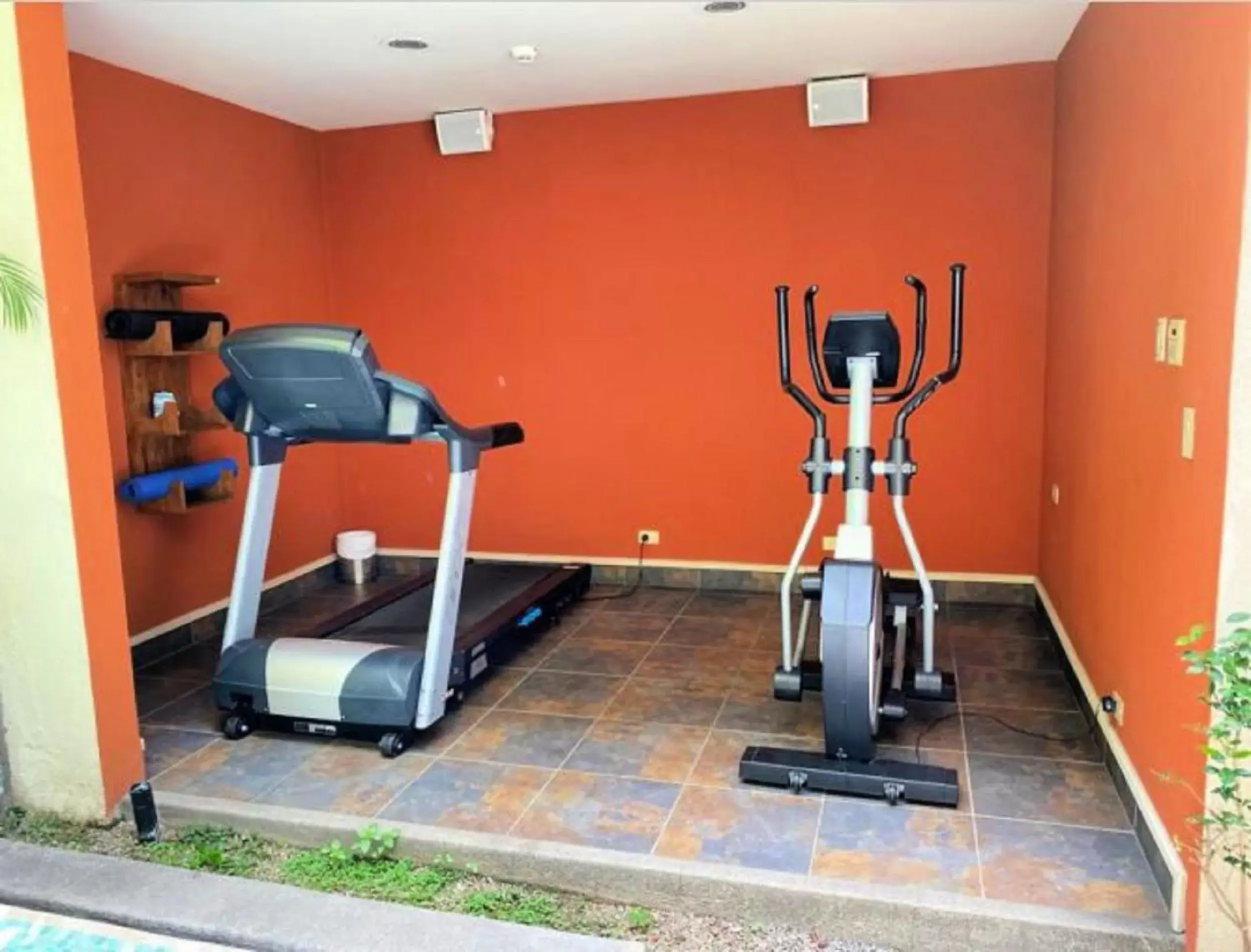 Fitness centre/facilities, Fitness Center/Facilities in Rincon del Valle Hotel & Suites