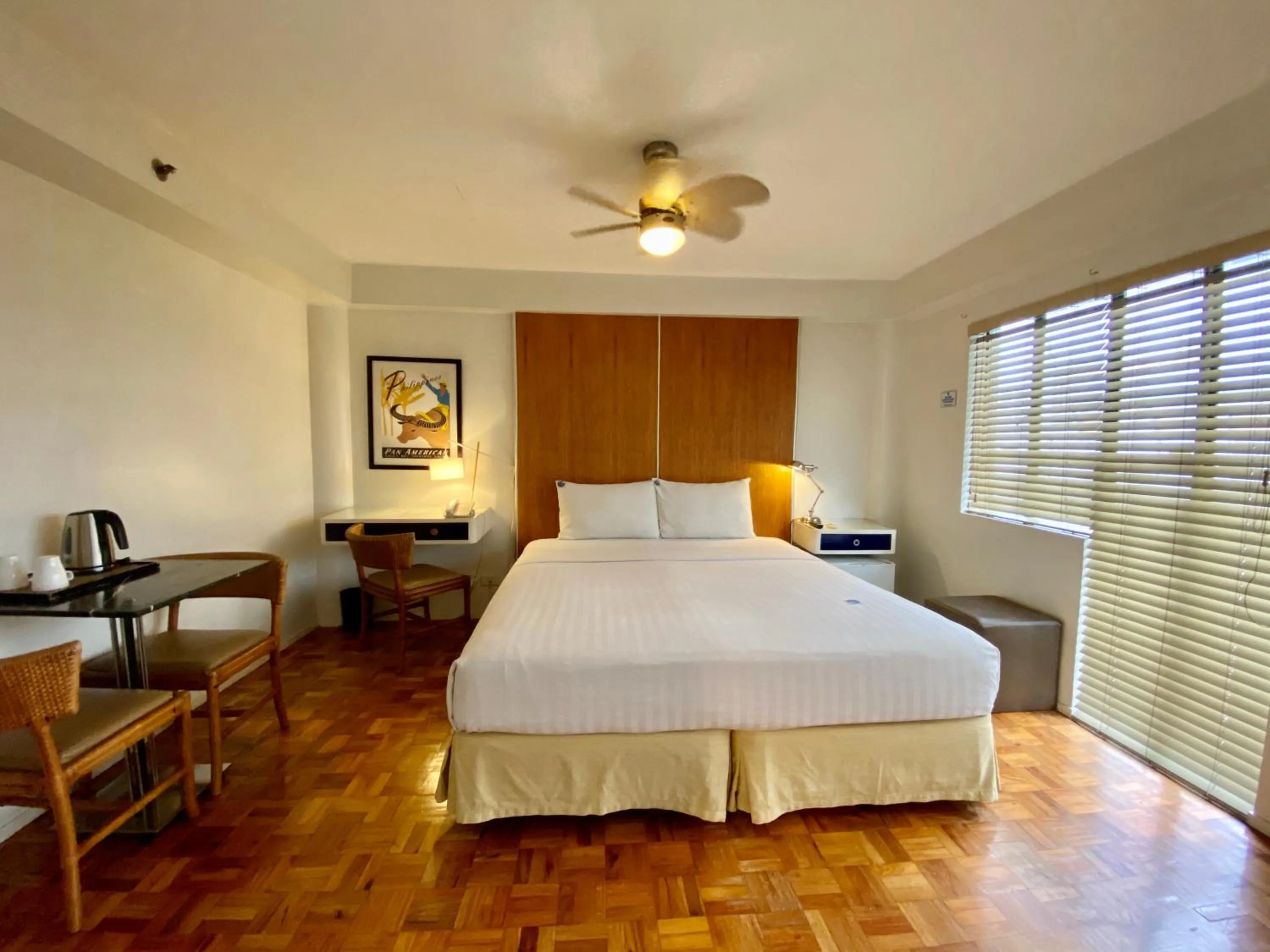 Bed in The Clipper Hotel, Poblacion Makati