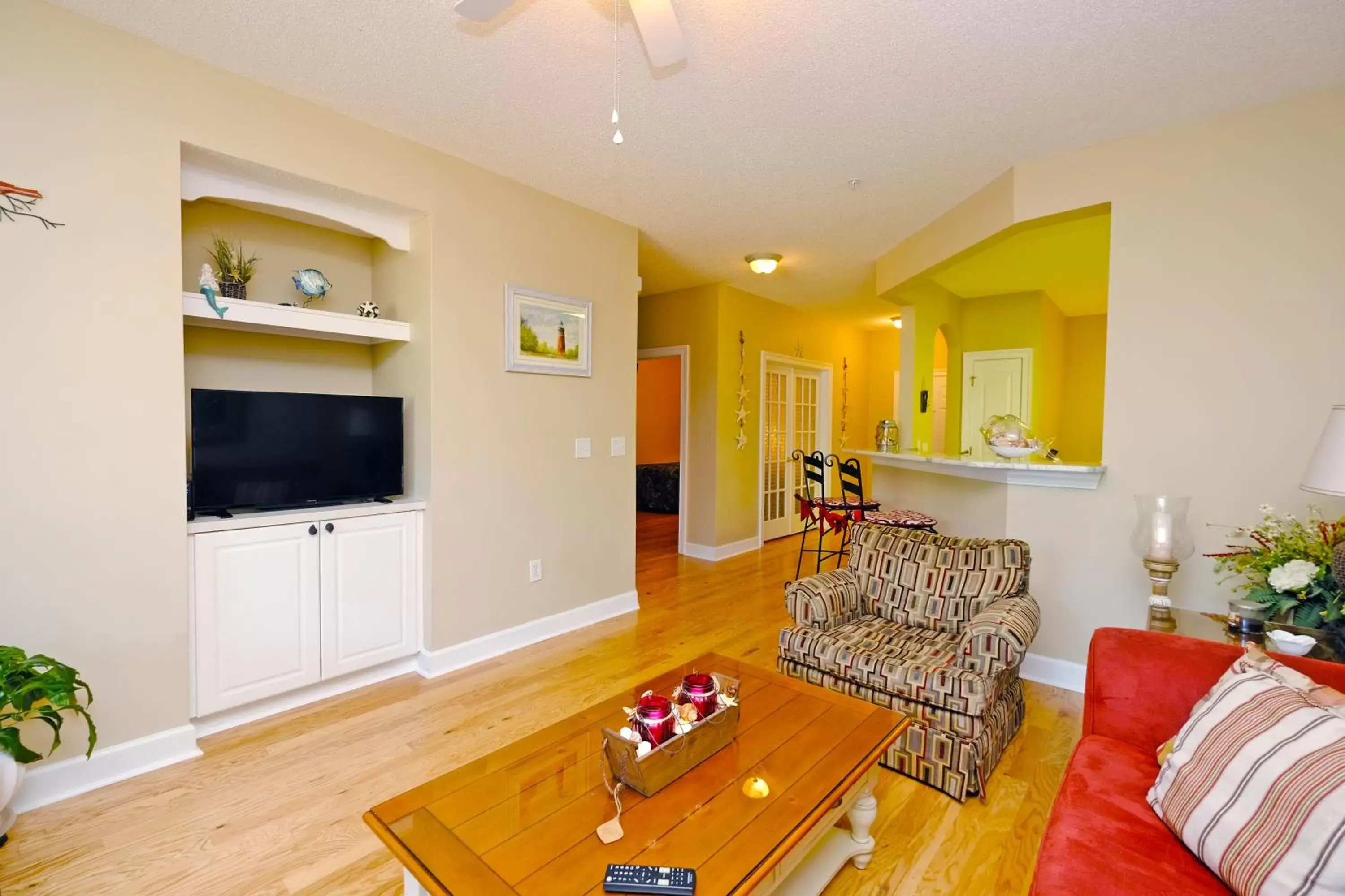 Living room, Seating Area in Barefoot Resort Golf & Yacht Club Villas