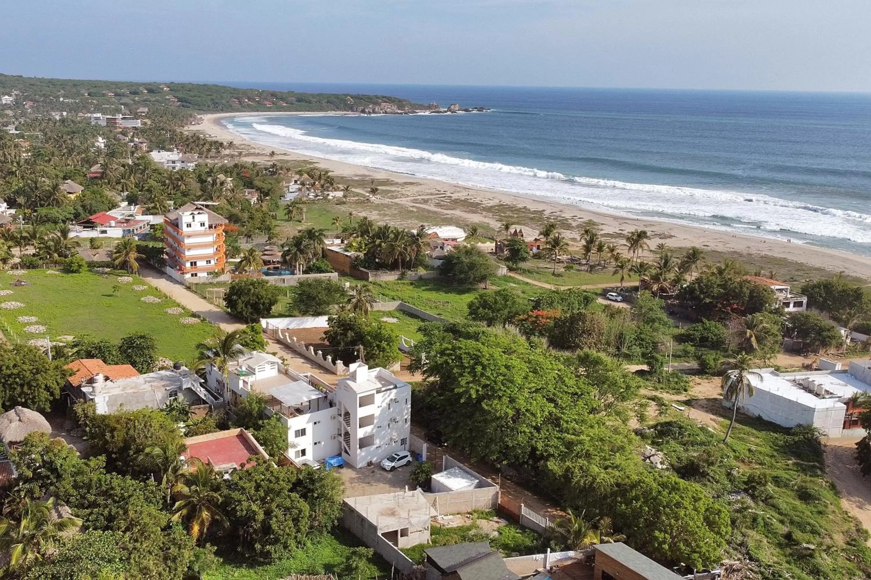 Neighbourhood, Bird's-eye View in La Aurora